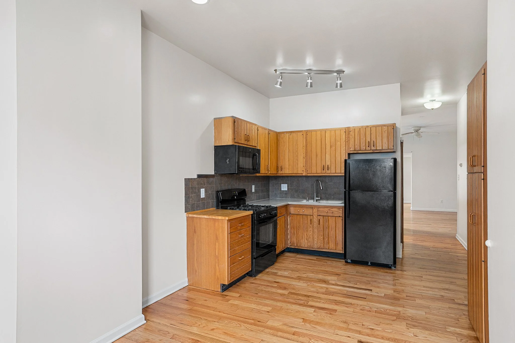 2065 East Clearfield St, Philadelphia, PA-09.jpg