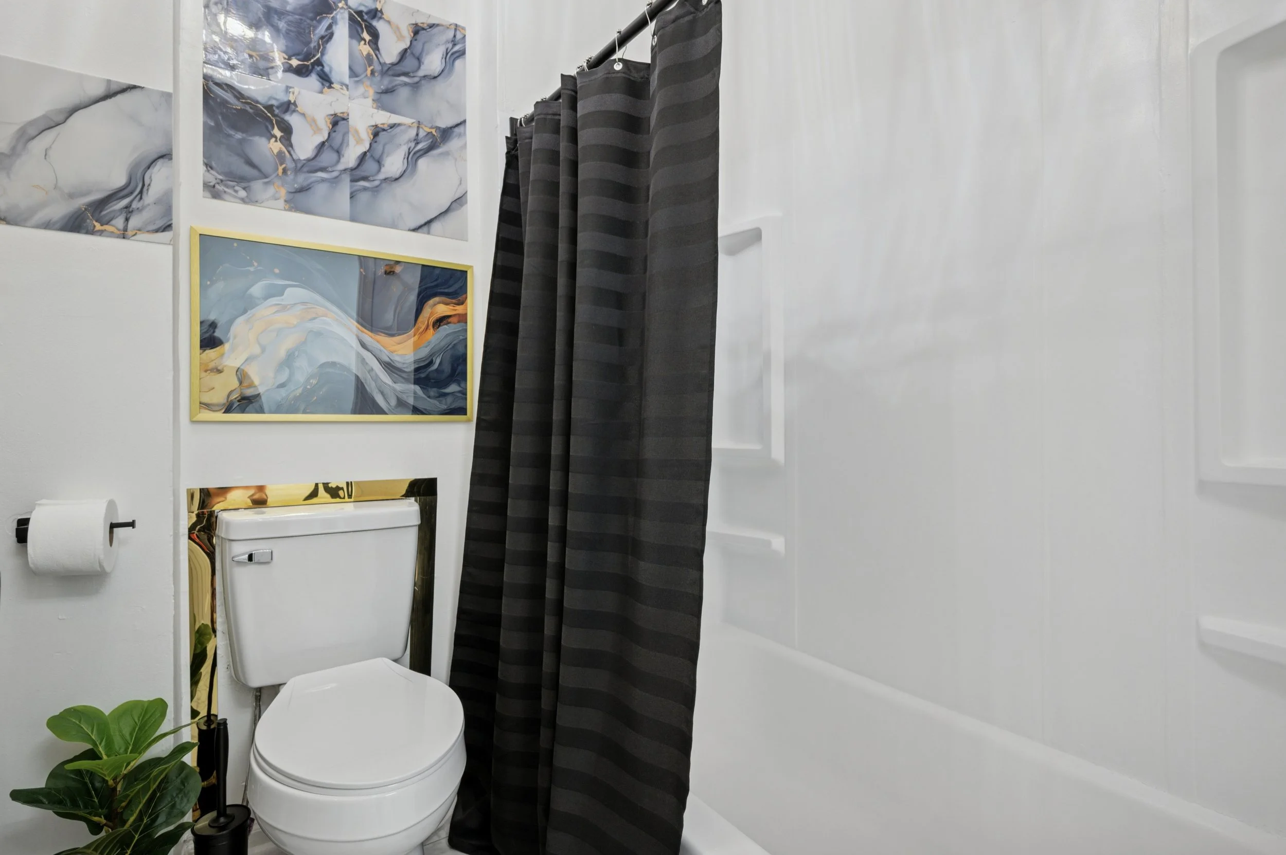20-811 Schiller St_20.jpg