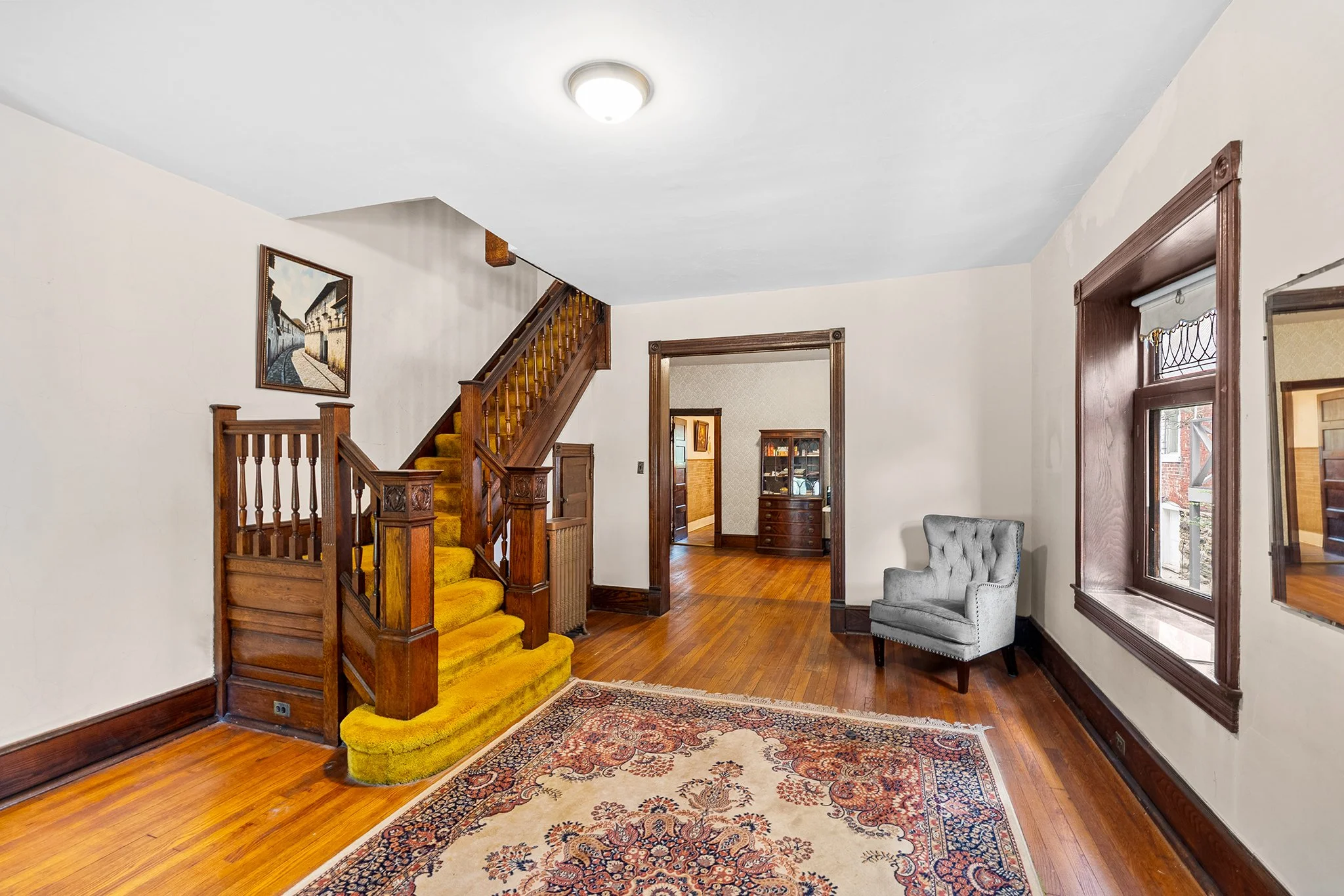 ✨JUST LISTED ✨Are you ready for this one?? A victorian twin that has been in the same family for the past 60 years that checks all the boxes. The original wood details are all in tact, from the thick wood door with the beveled glass intact to the cor