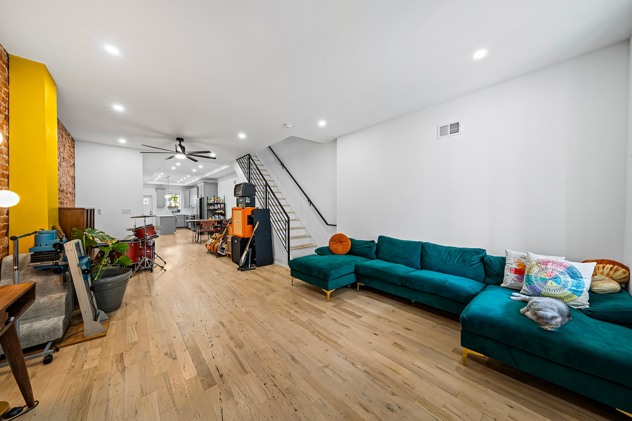 3215 W Norris St Philadelphia PA-006.png