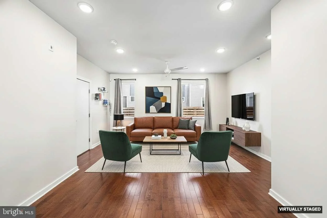 Living Room_MLS.jpeg