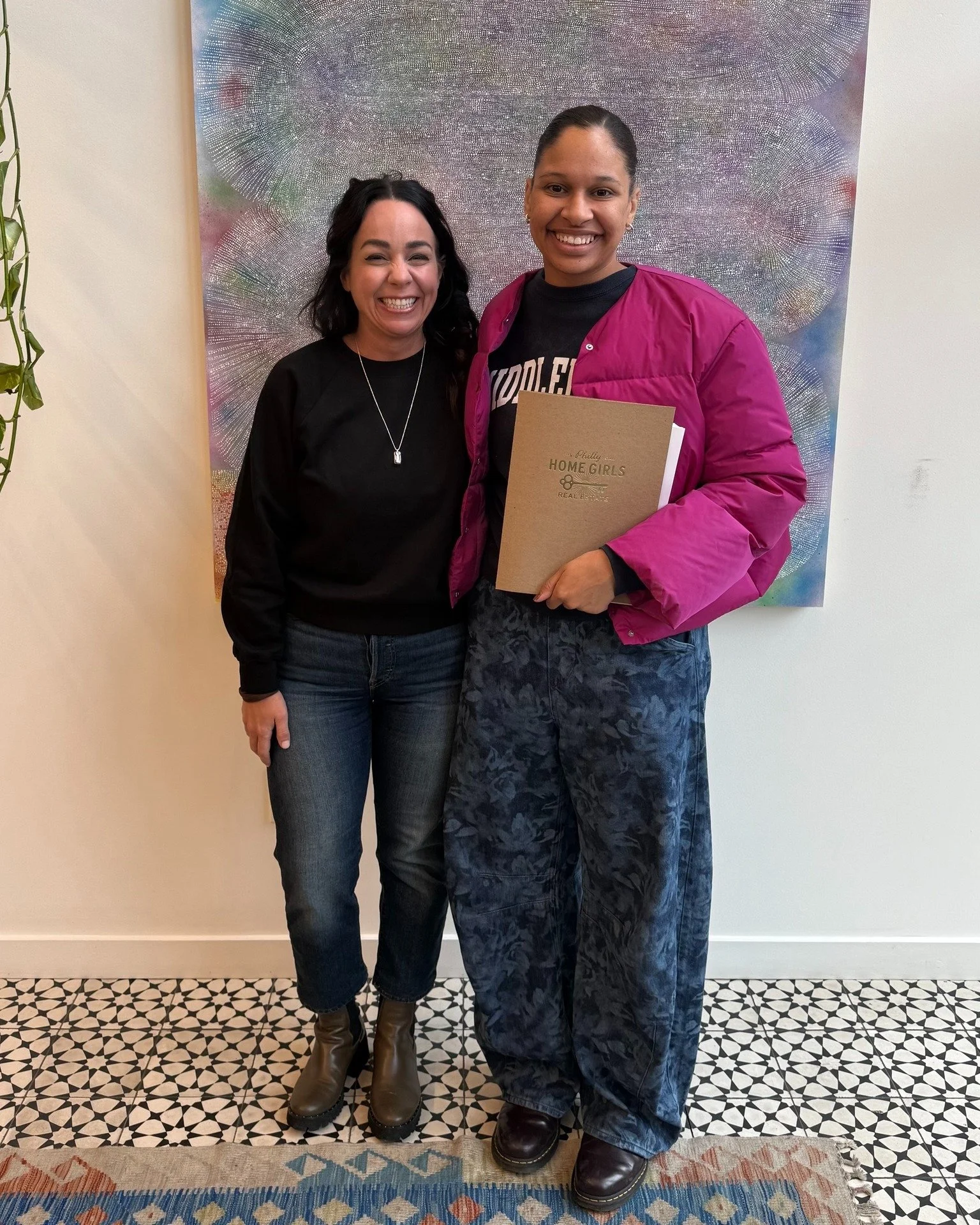 A small town closing indeed! Jasmine's story is a good one. She was referred to Philly Home Girls and connected with PHG agent @er_larkin . She had moved from NYC to be closer to her sister and brand new nephew. She was thinking of buying in a very s