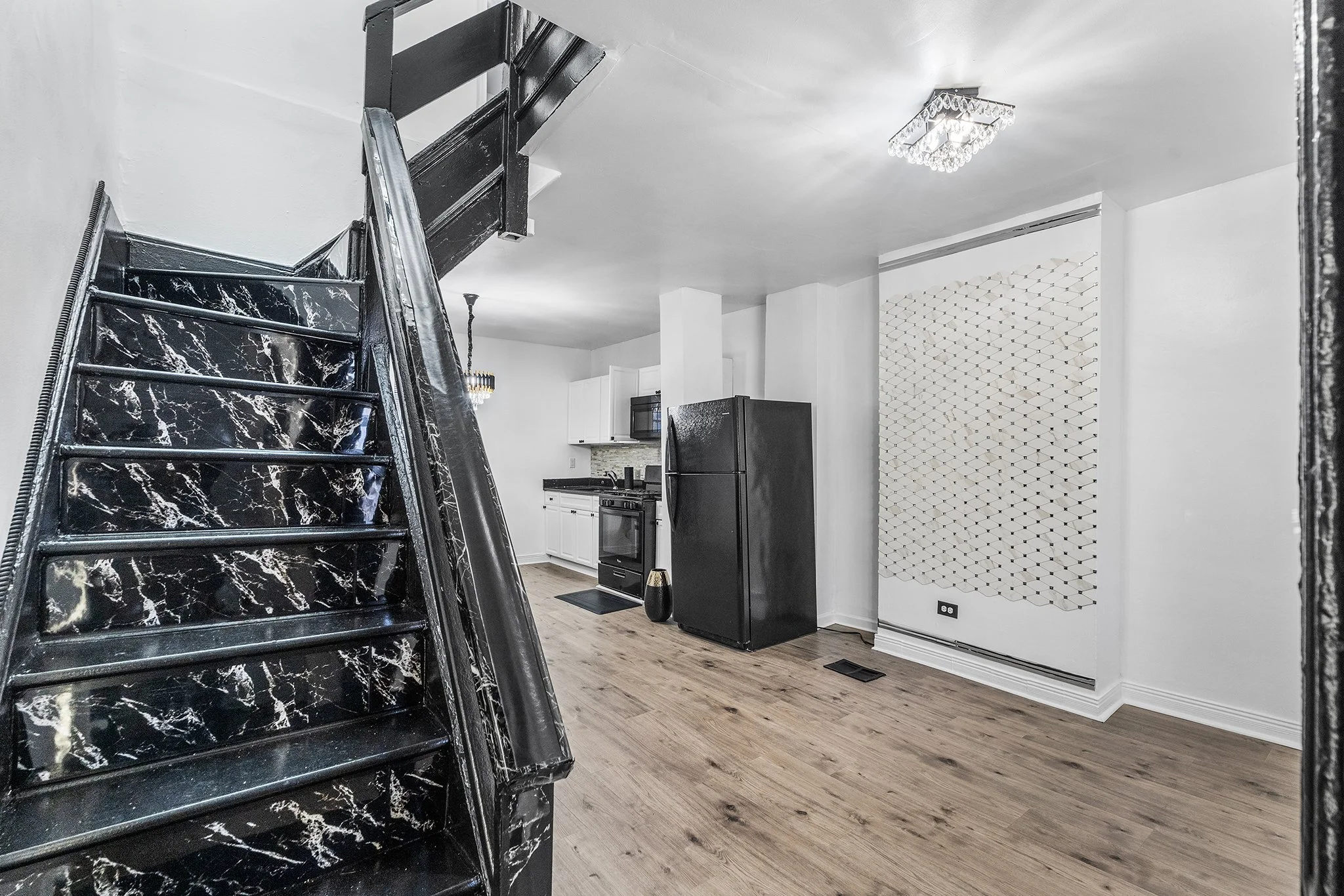 811 W Schiller St, Philadelphia, PA-04.jpg