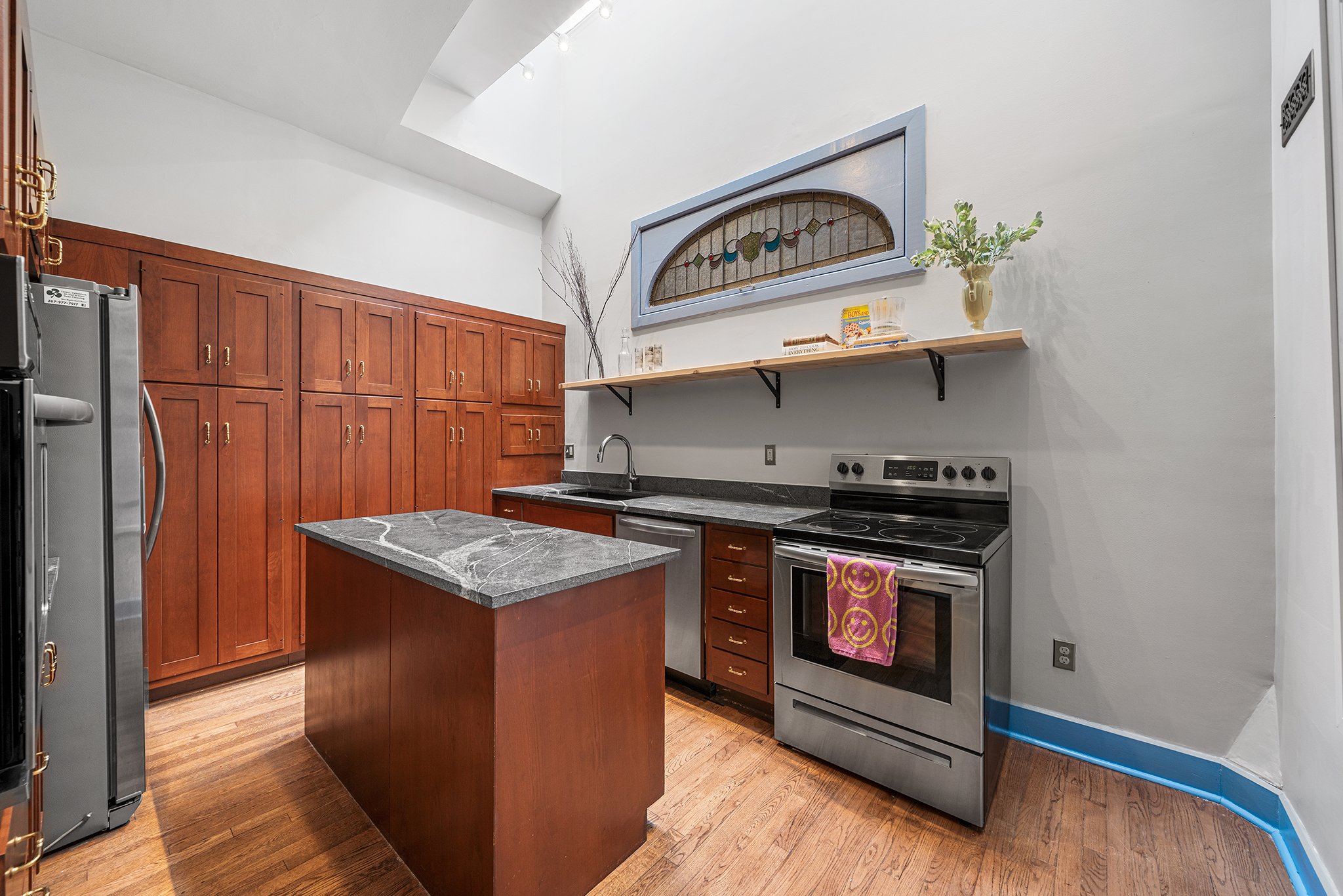 2009 Spruce St #C Philadelphia, PA-13.jpg