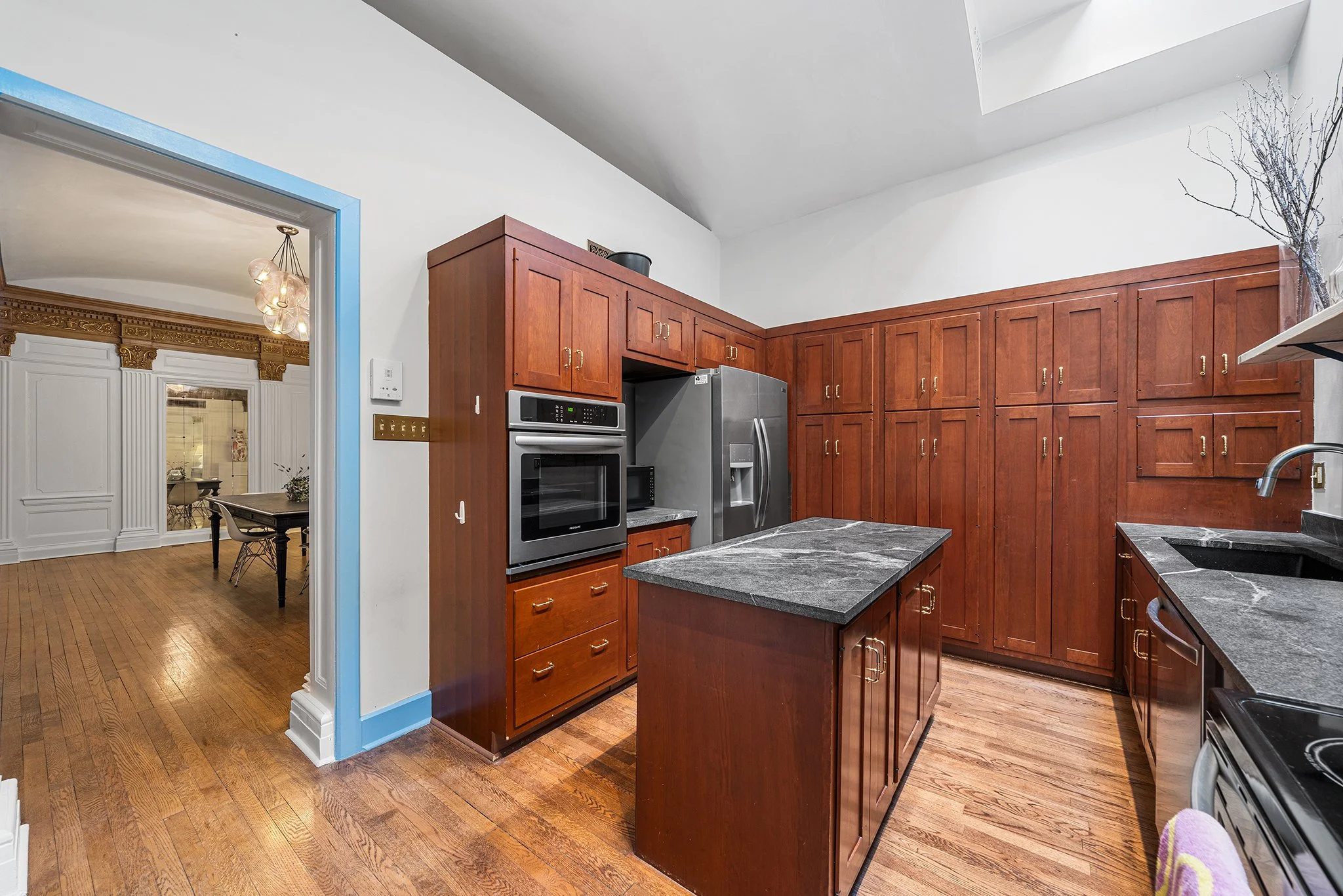 2009 Spruce St #C Philadelphia, PA-14.jpg