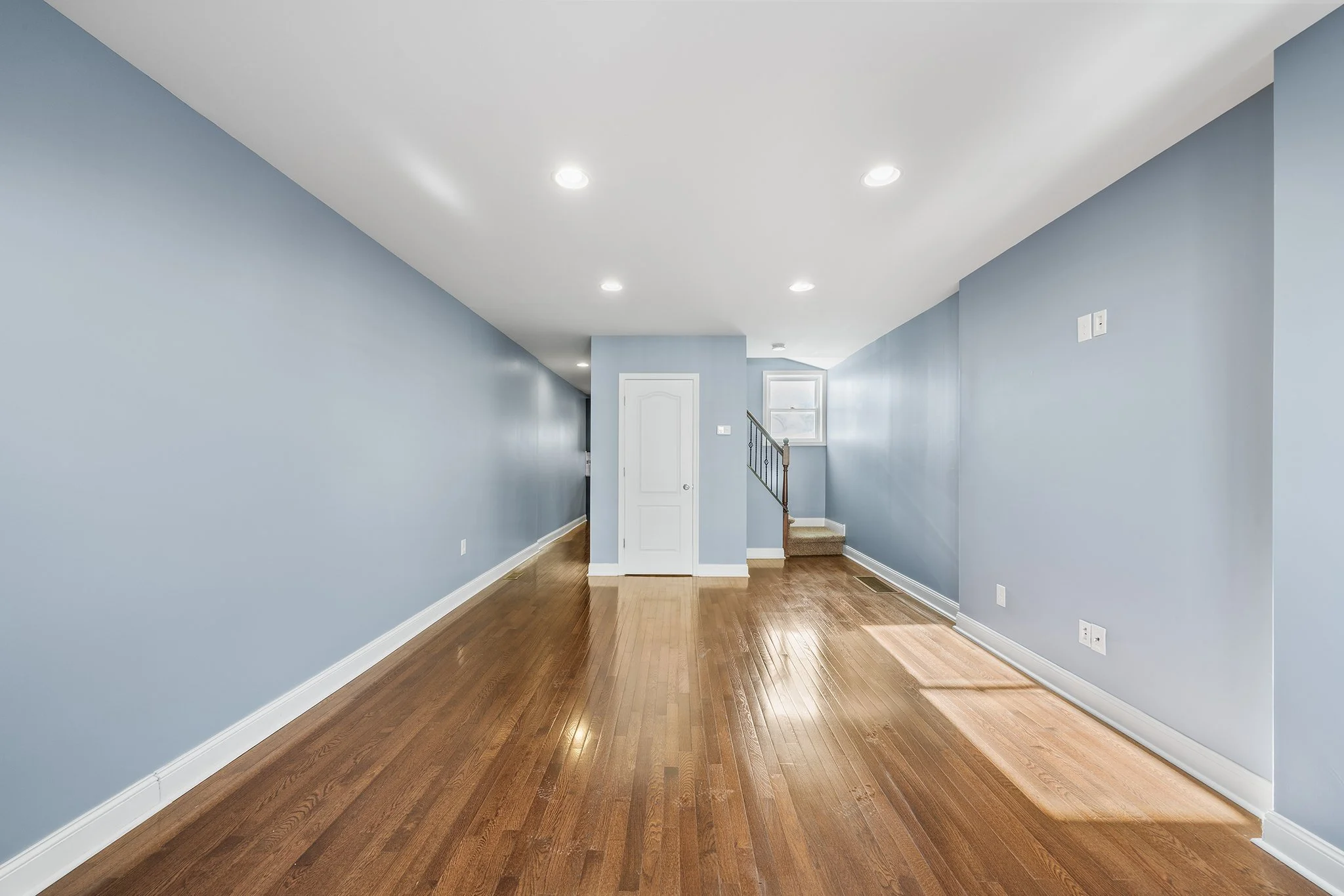 2943 E Thompson St Philadelphia, PA-05.jpg