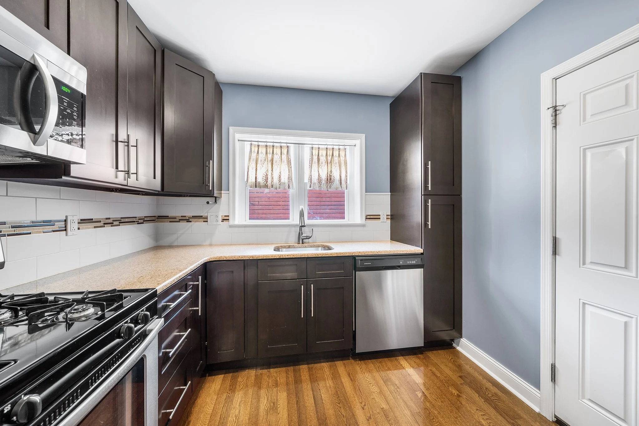 2943 E Thompson St Philadelphia, PA-13.jpg