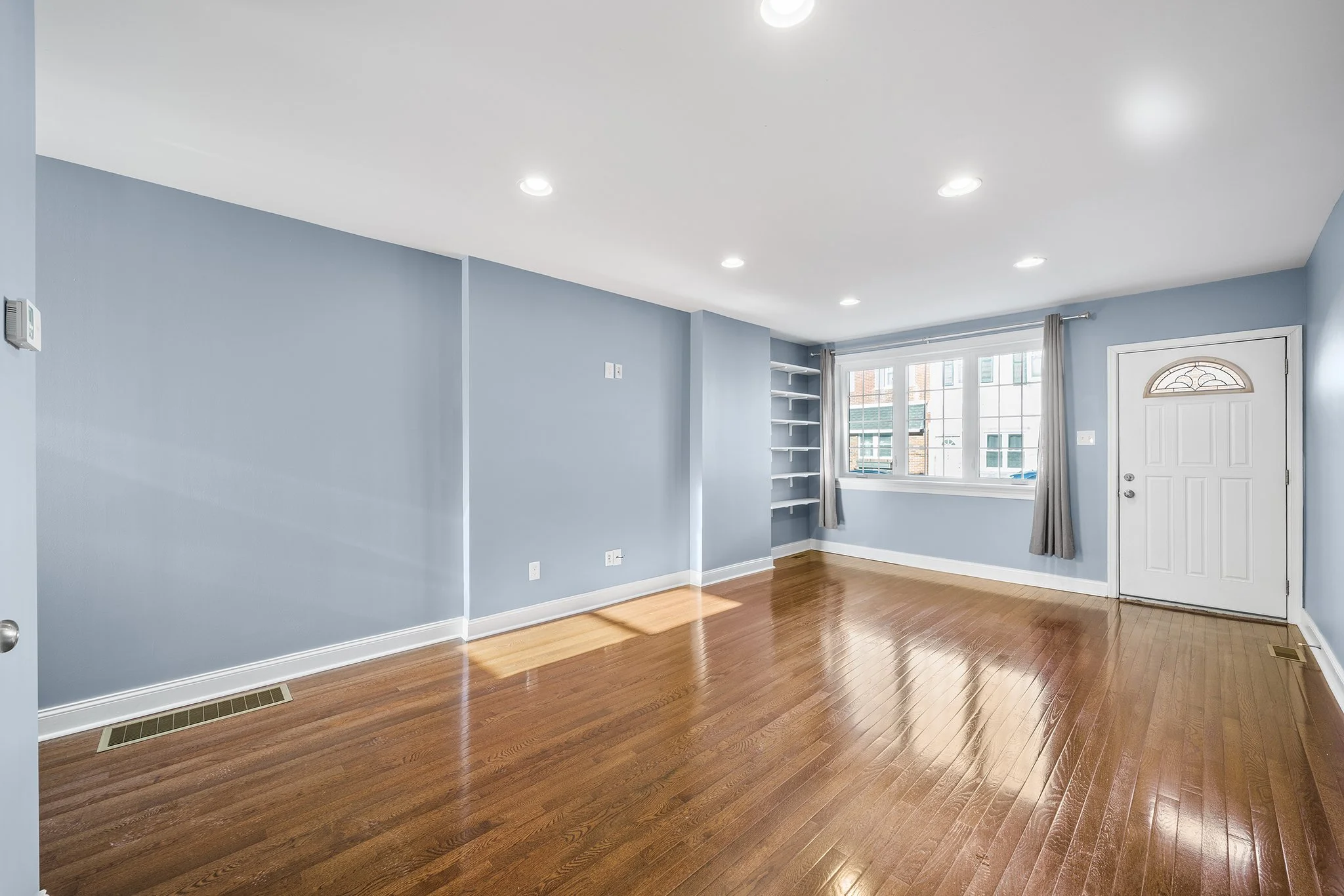 2943 E Thompson St Philadelphia, PA-08.jpg