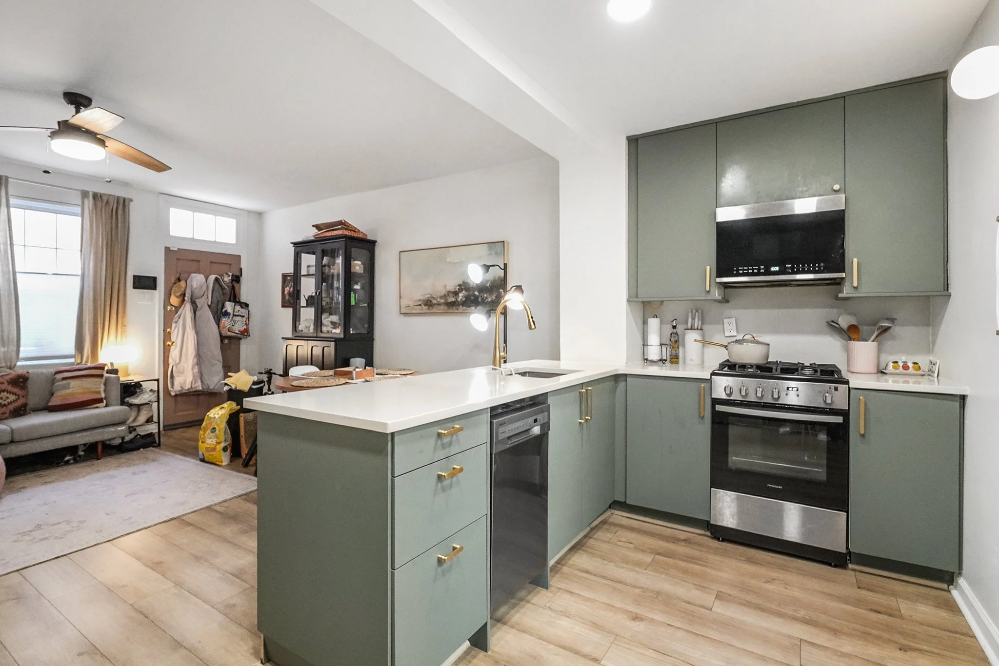 914 South Delhi Street