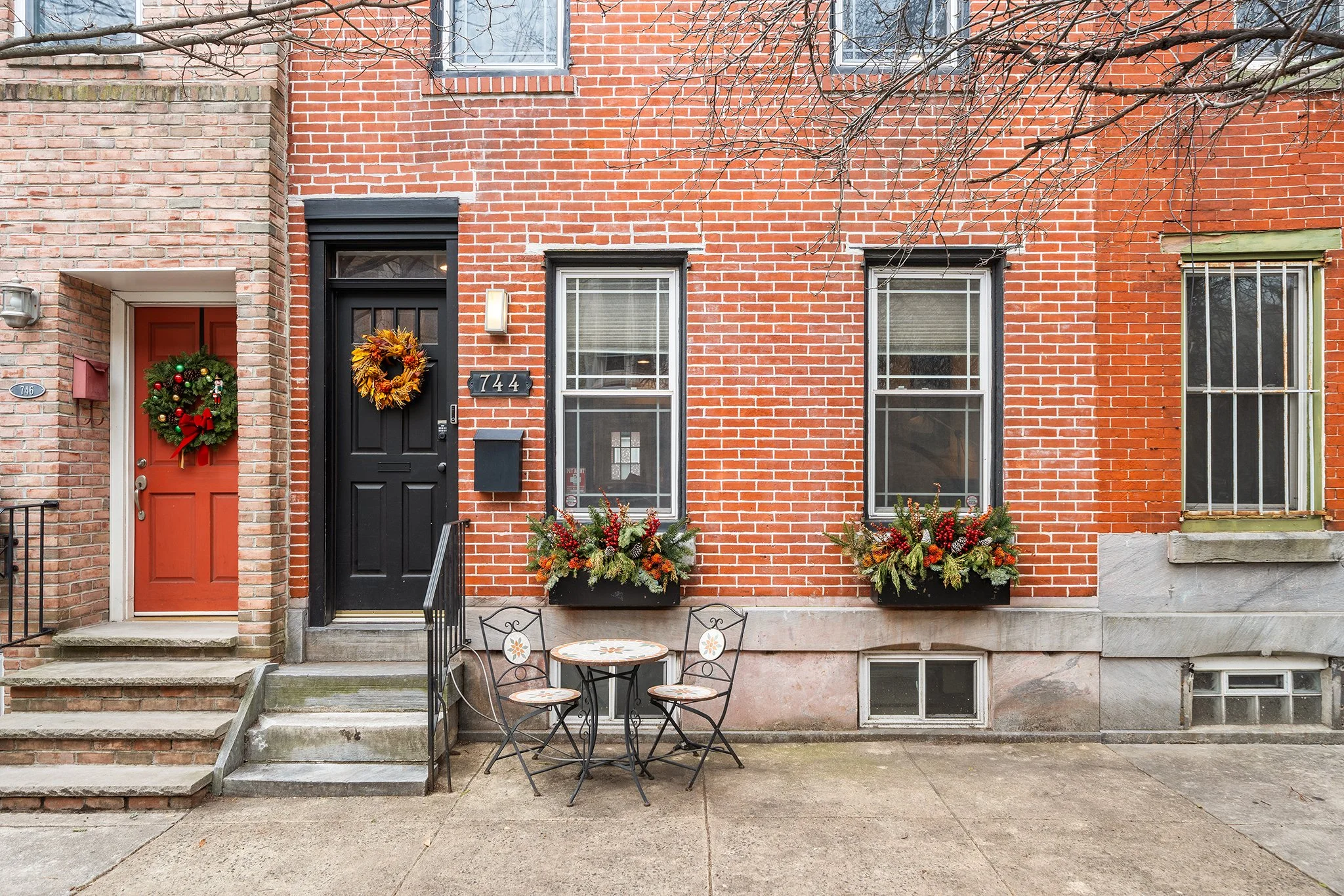 Expert Advice | Looking to the Neighborhood Next Door 