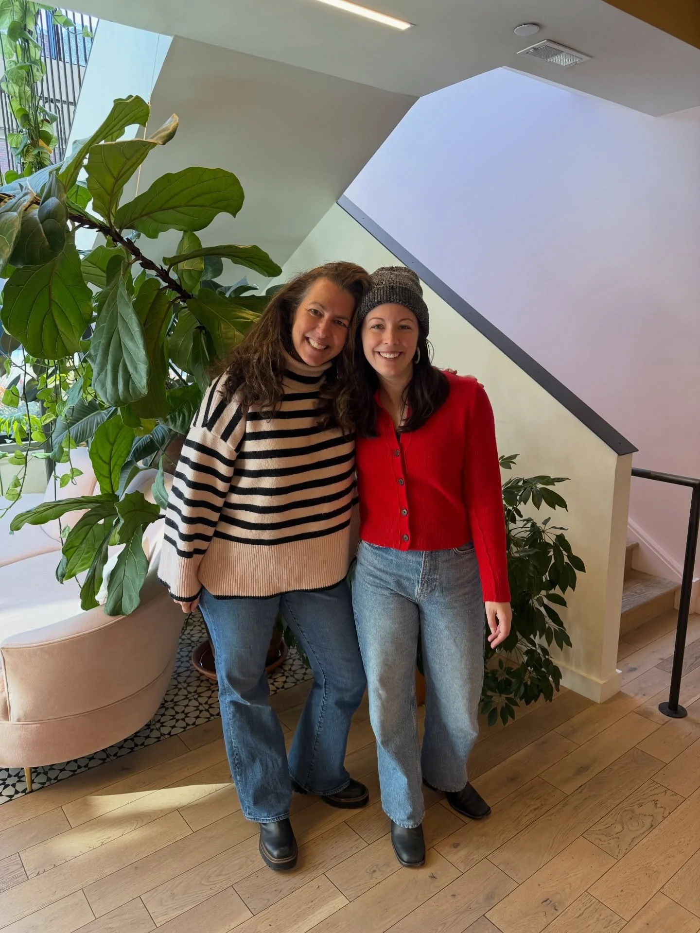 Happy closing day! What a family affair- PHG agent @k8mccann has now helped brother, dad and now sister Christina all find their happy Philly homes. Christina has been renting for the last few years, and since then her daughter has gone to school her