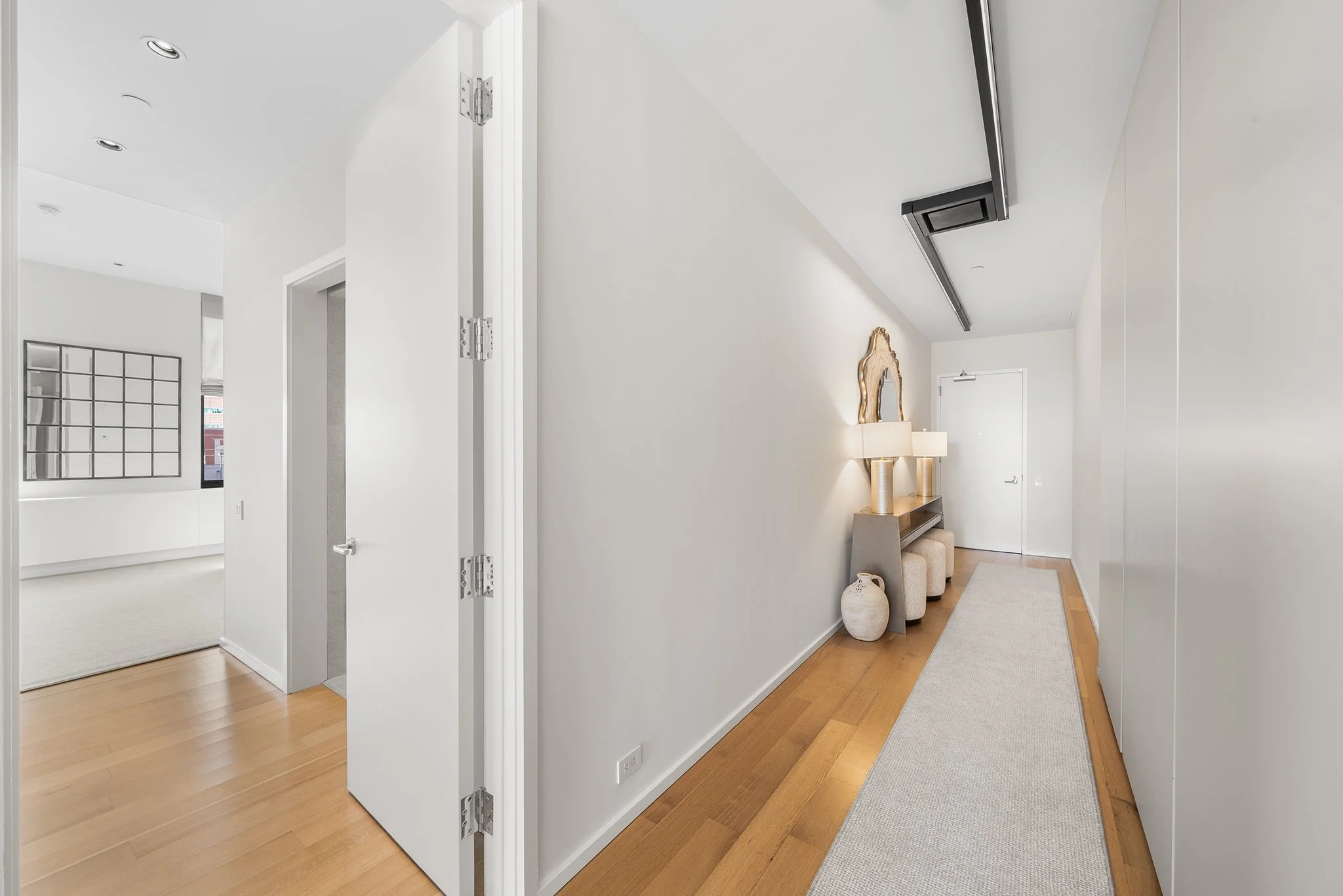 210 W Washington Sq #6SW-16.jpg