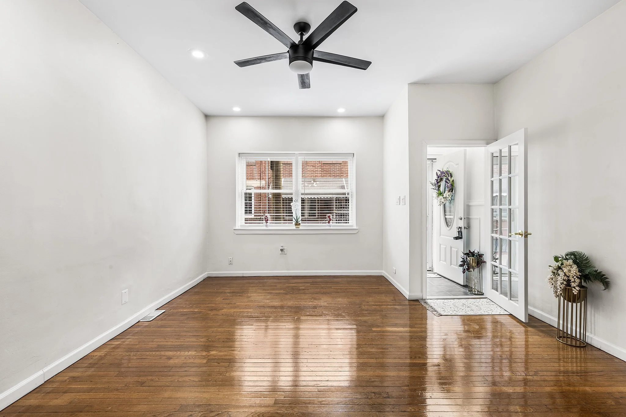 2335 S Chadwick St, Phila PA-06.jpg