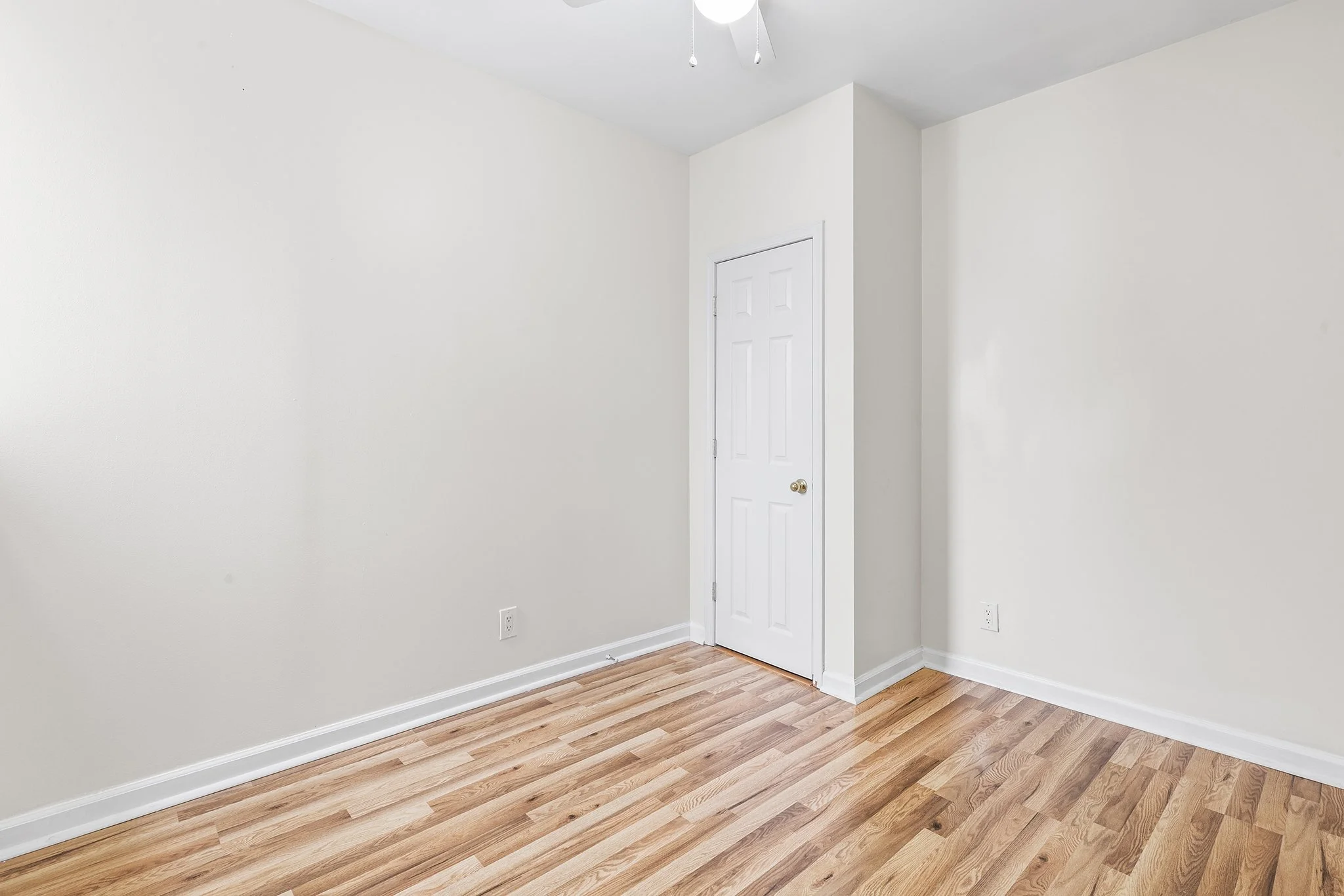 2335 S Chadwick St, Phila PA-16.jpg