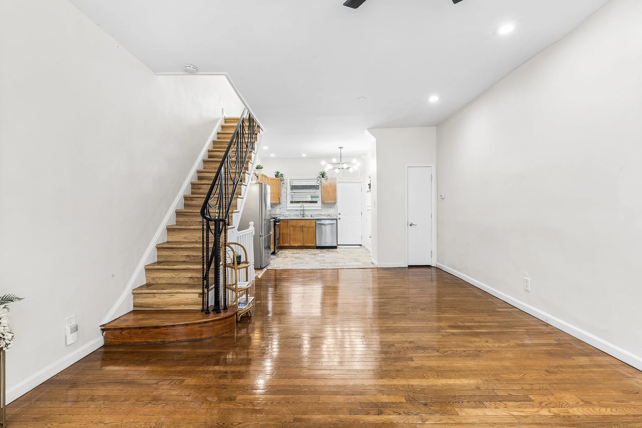 2335 S Chadwick St, Phila PA-04.jpg