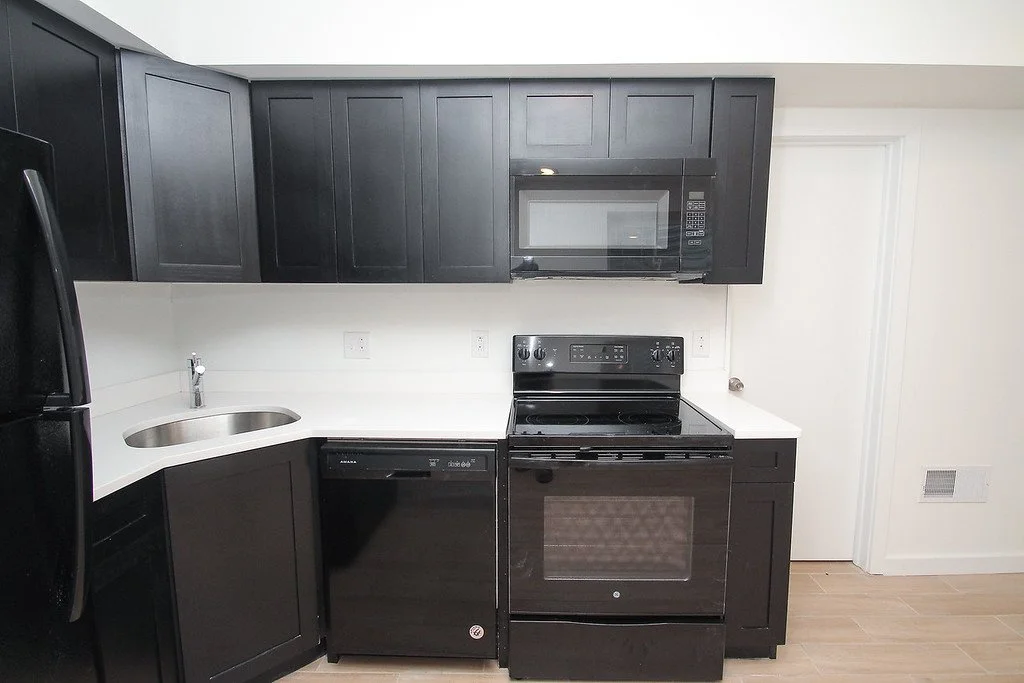 1 Bedroom Unit Kitchen.jpg
