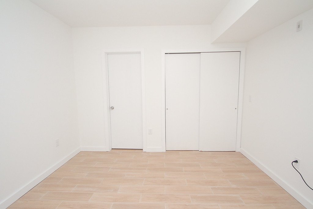 1 Bedroom Unit Bedroom.jpg