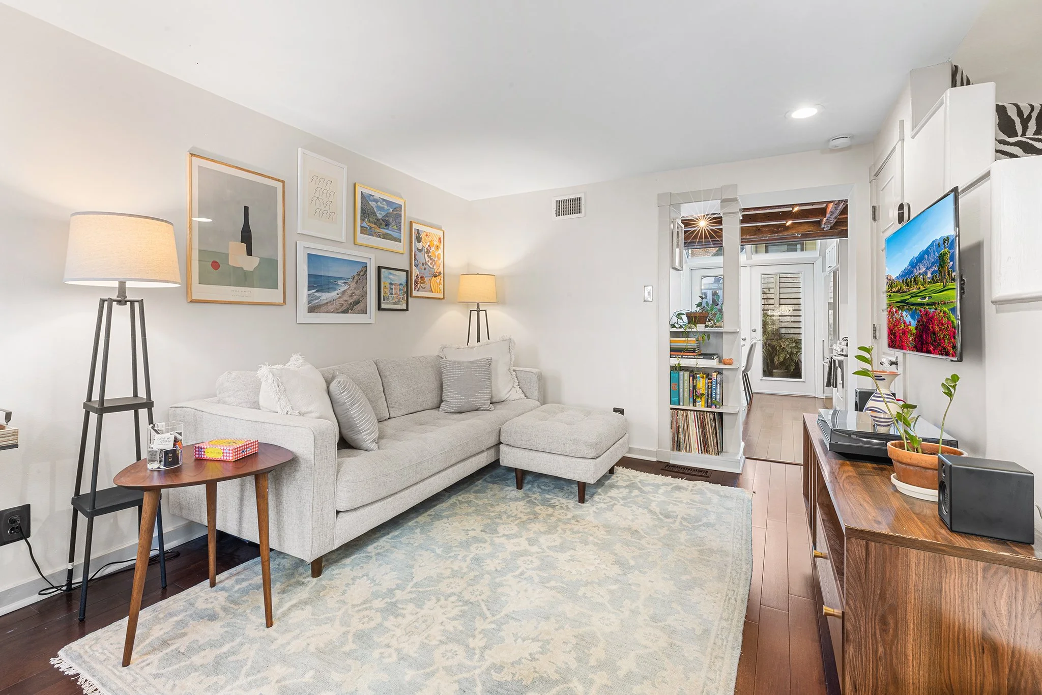 442 Fitzwater St Philadelphia PA-03.jpg