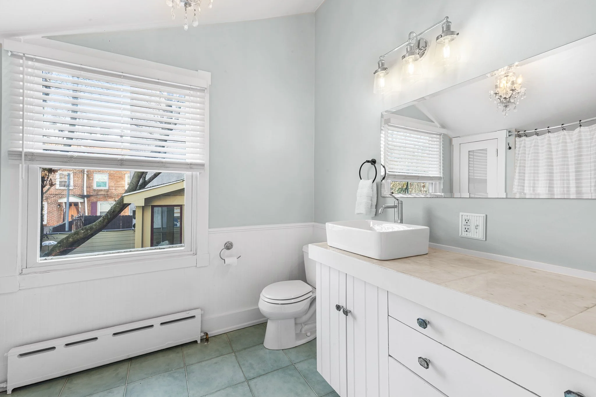 442 Fitzwater St Philadelphia PA-15.jpg