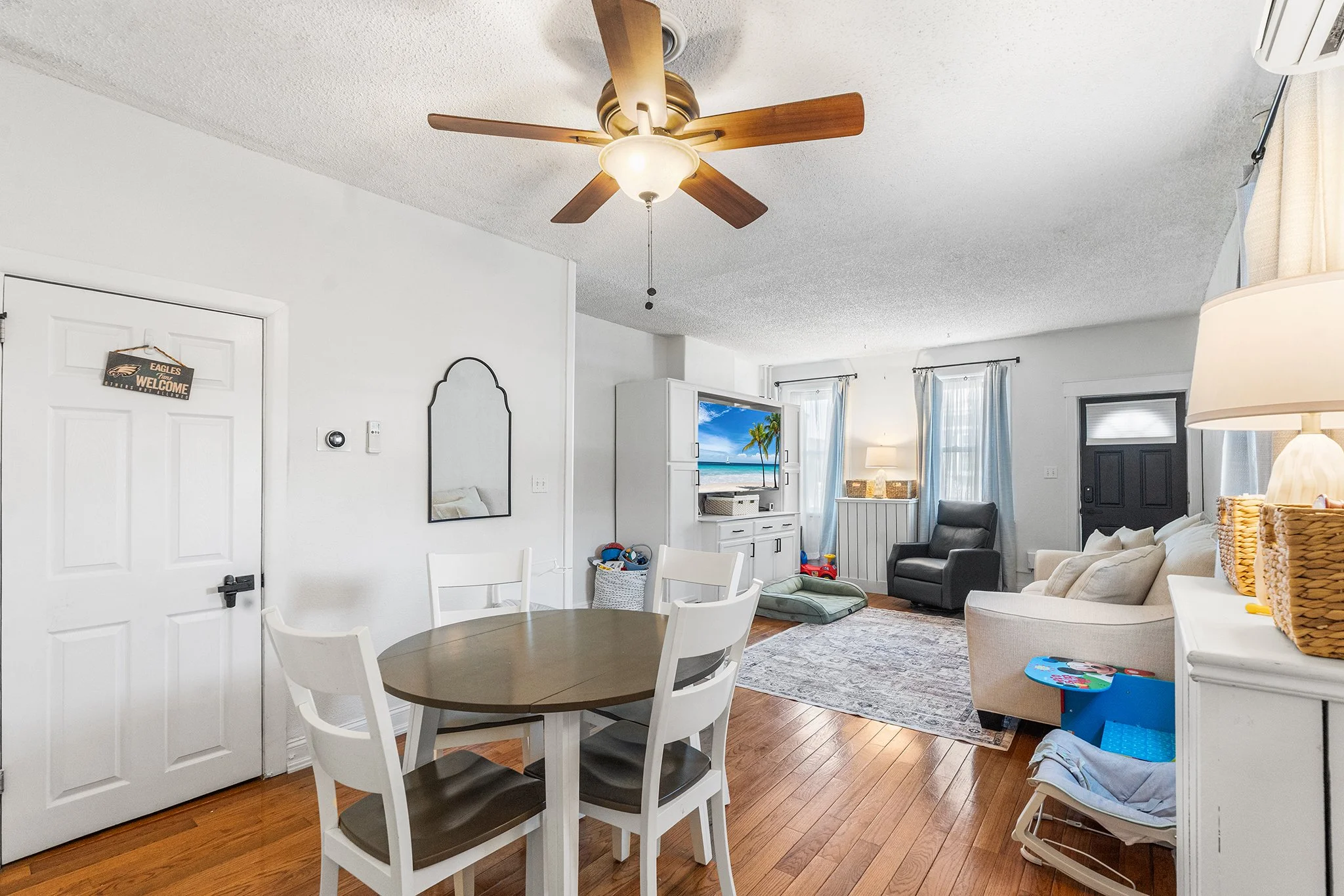 4549 Salmon St, Philadelphia, PA-10.jpg