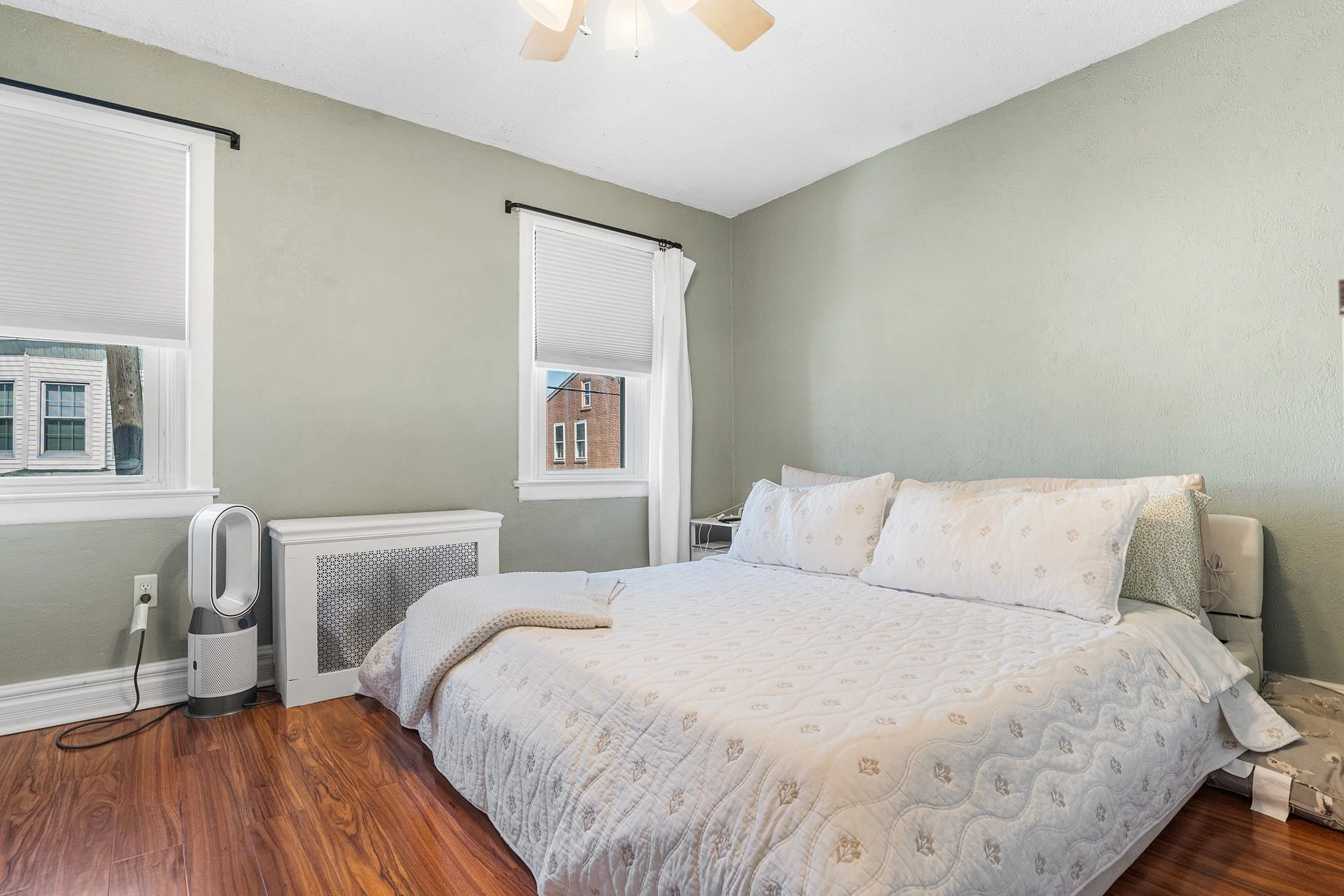 4549 Salmon St, Philadelphia, PA-23.jpg