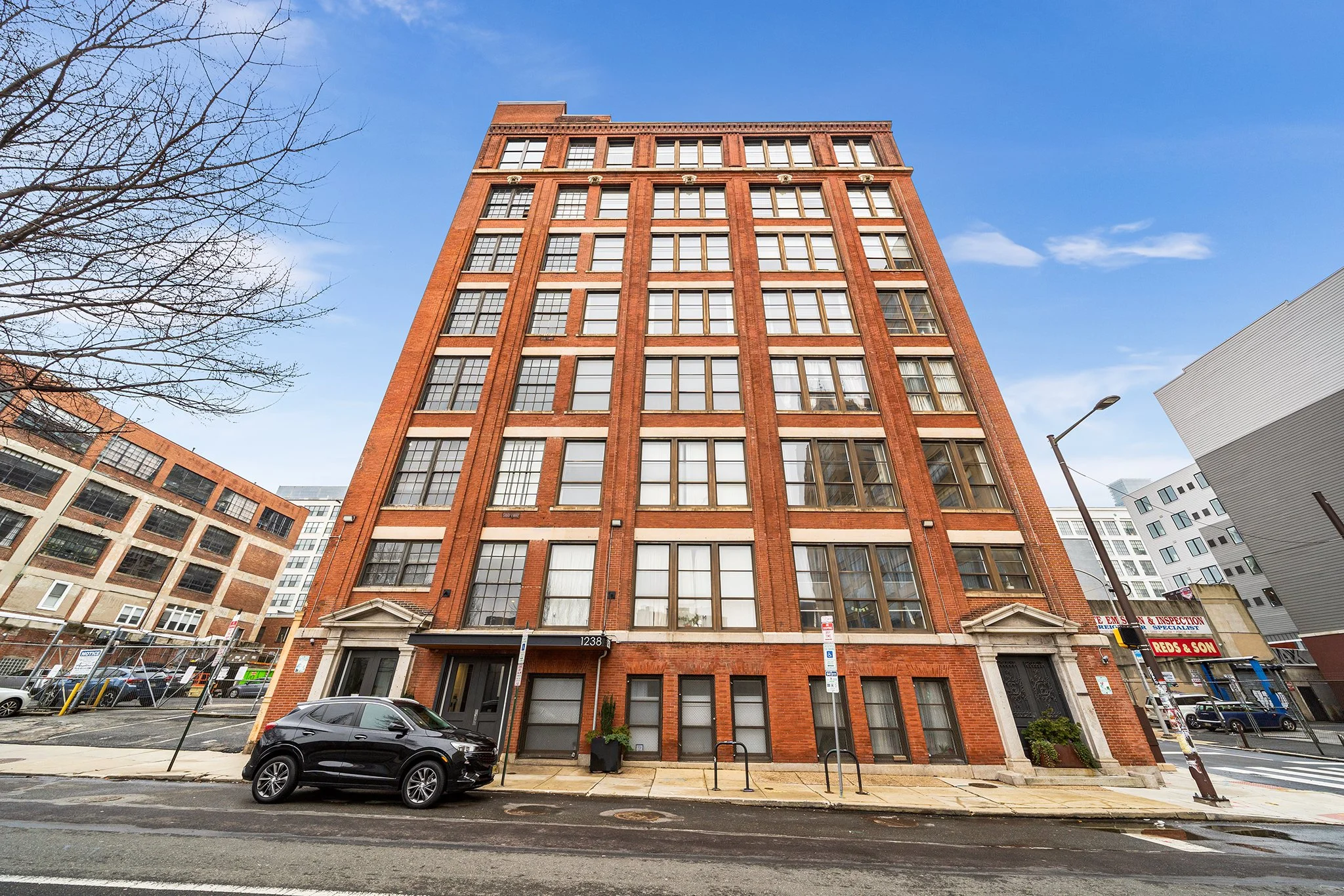 1238 Callowhill St-#202-02.jpeg