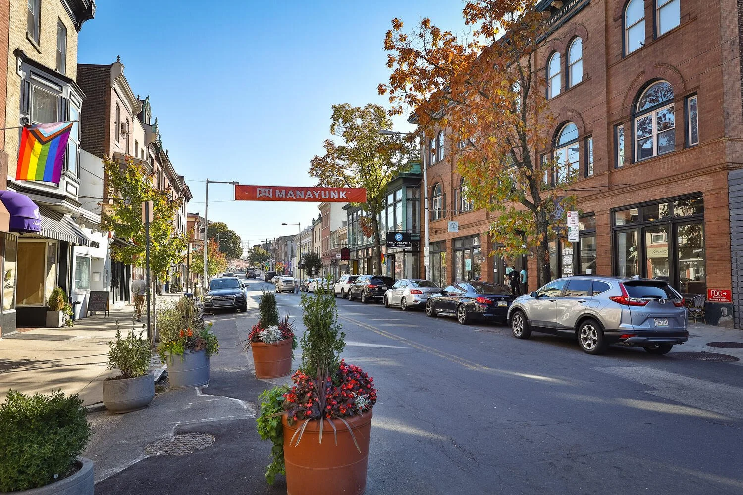 4373 Main St 3R and 3F-large-024-022-Main St Units 3F and 3 R024-1500x1000-72dpi.jpg