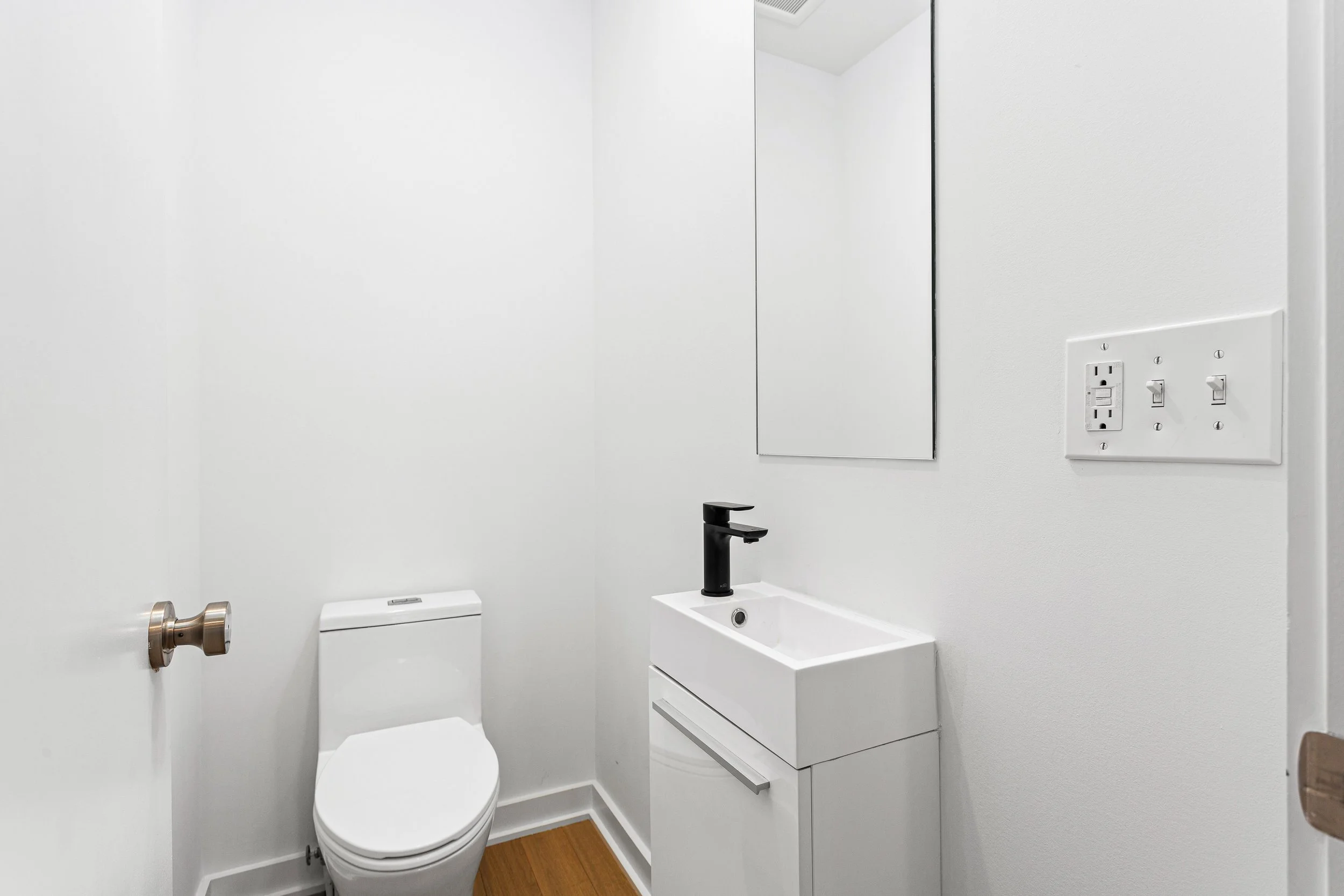 239 Krams Ave-Full-13.jpg