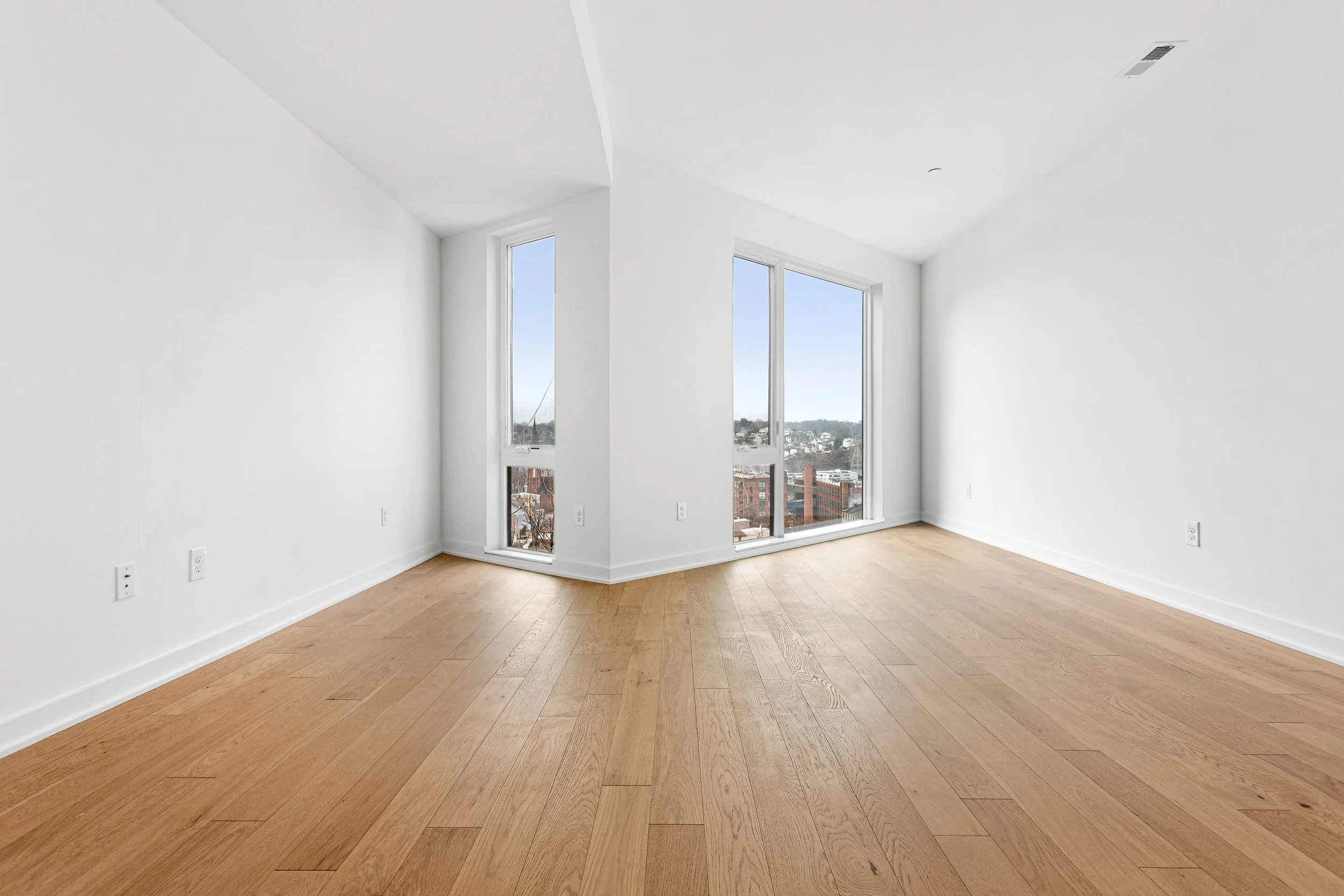 239 Krams Ave-Full-14.jpg