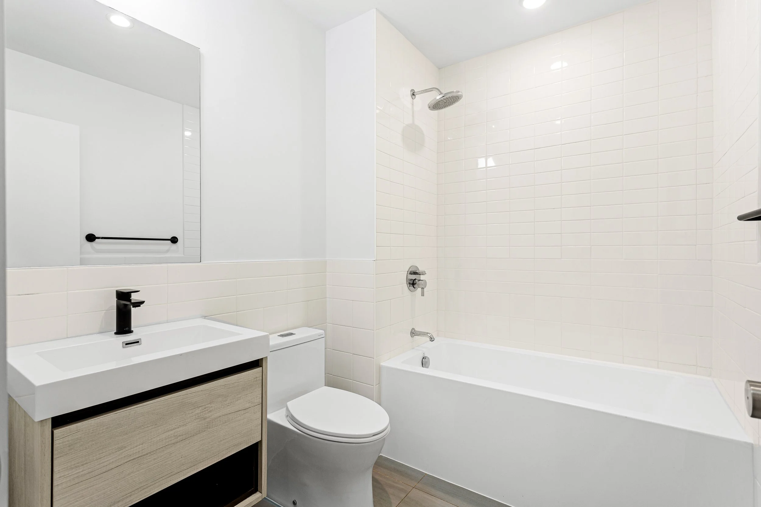 239 Krams Ave-Full-16.jpg