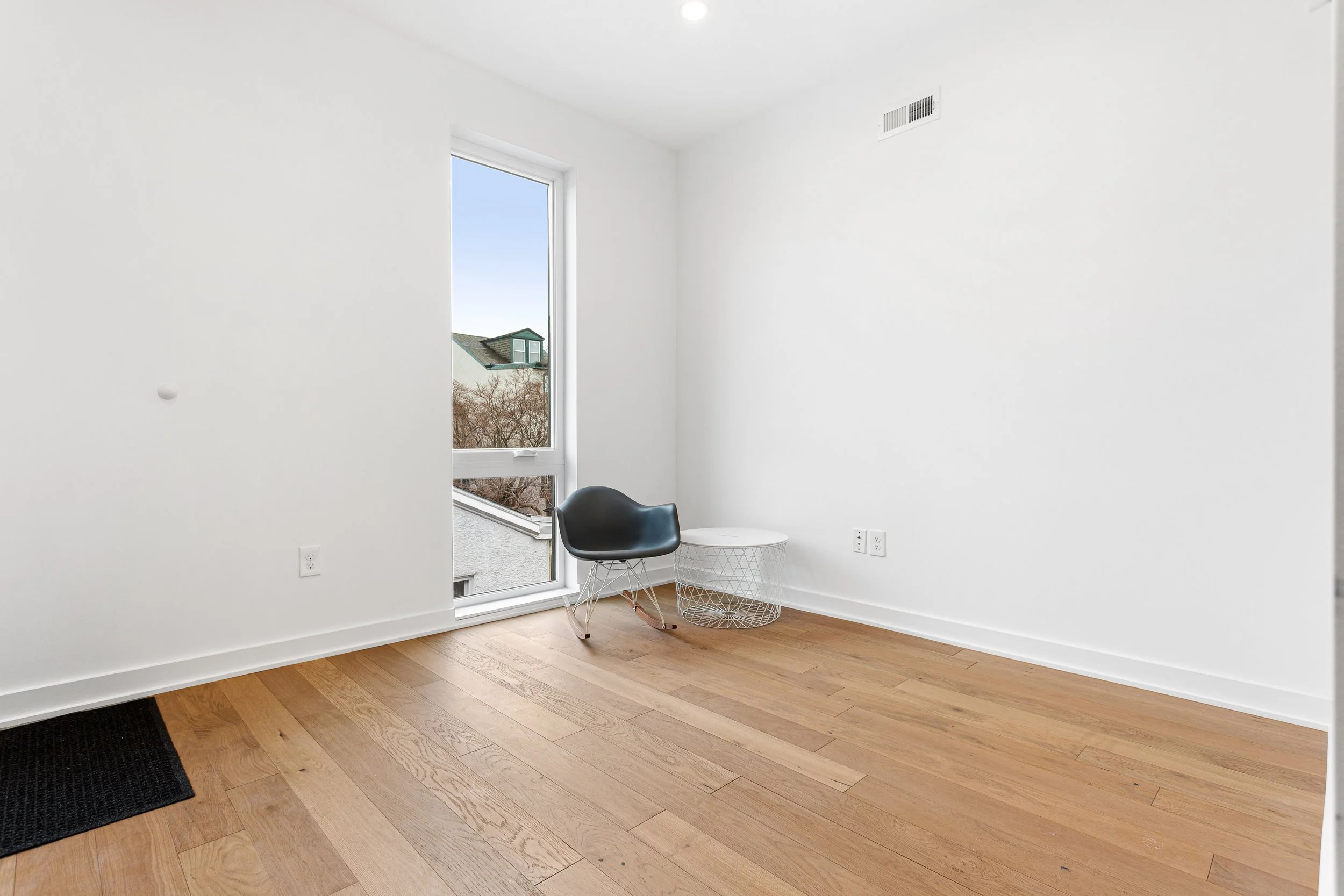 239 Krams Ave-Full-26.jpg