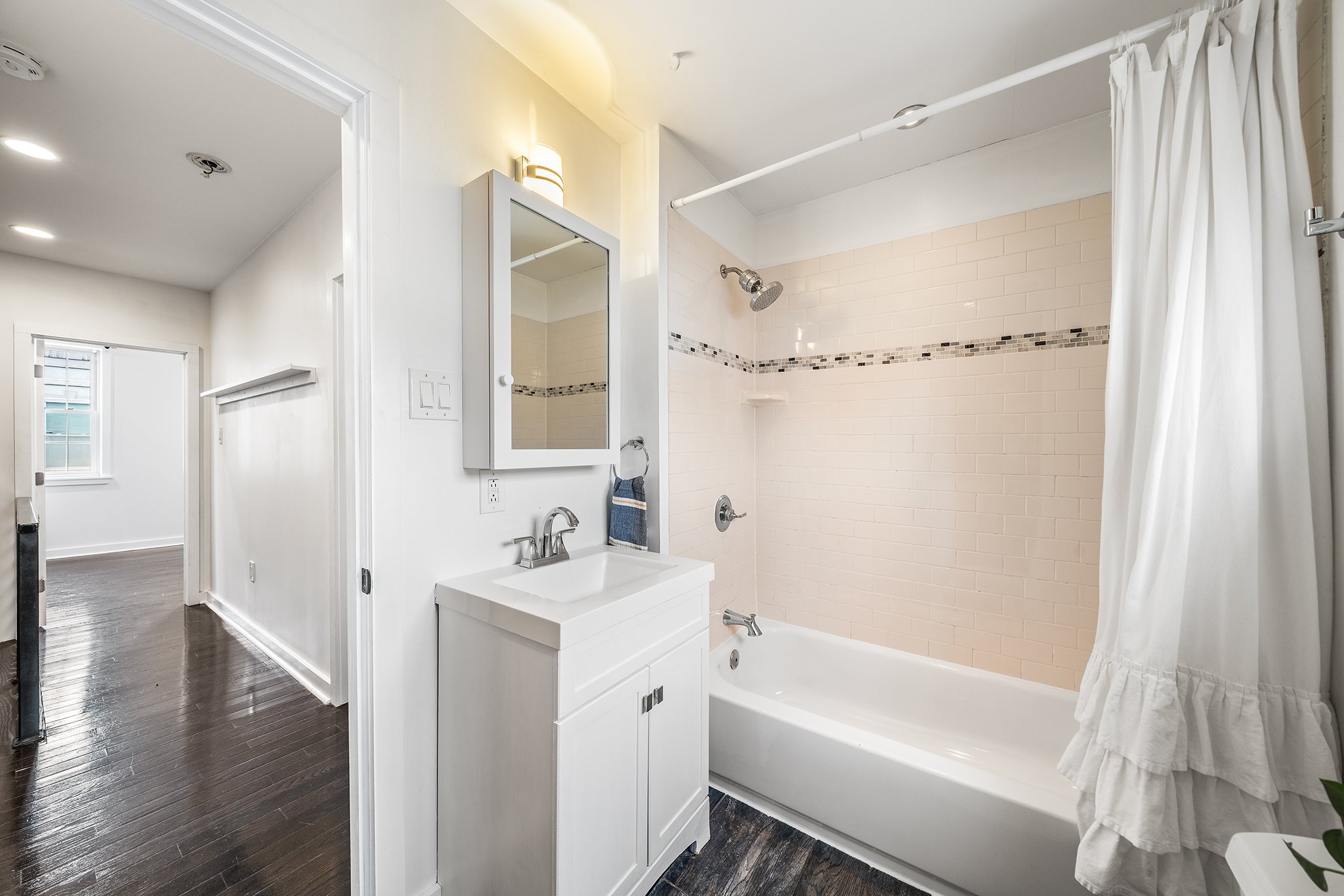 3064 Livingston St, Philadelphia PA-14.jpg