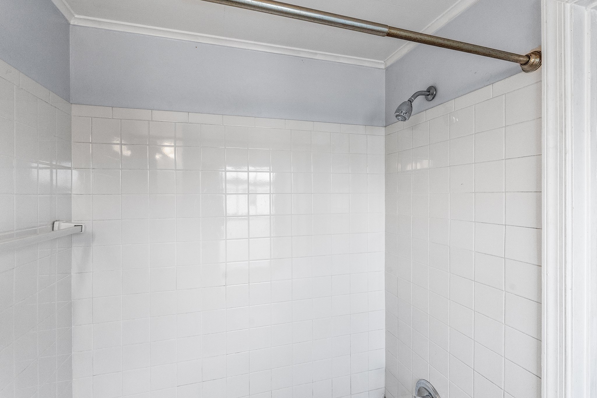 3349 Conrad St-13.jpg