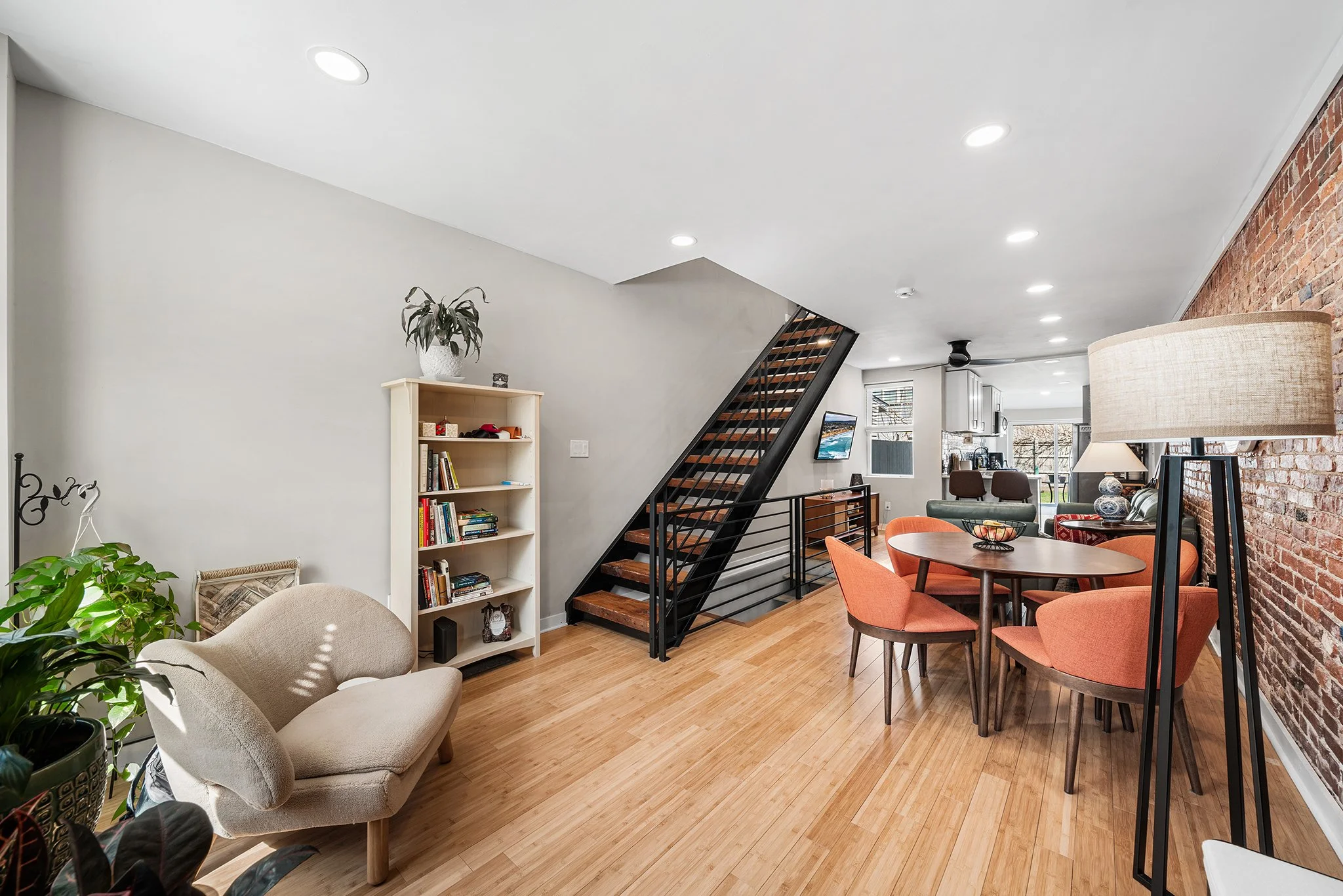 2037 E Fletcher St Philadelphia, PA-04.jpg