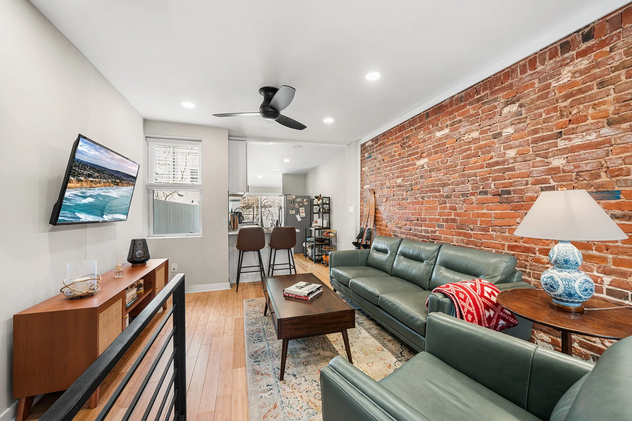 2037 E Fletcher St Philadelphia, PA-08.jpg