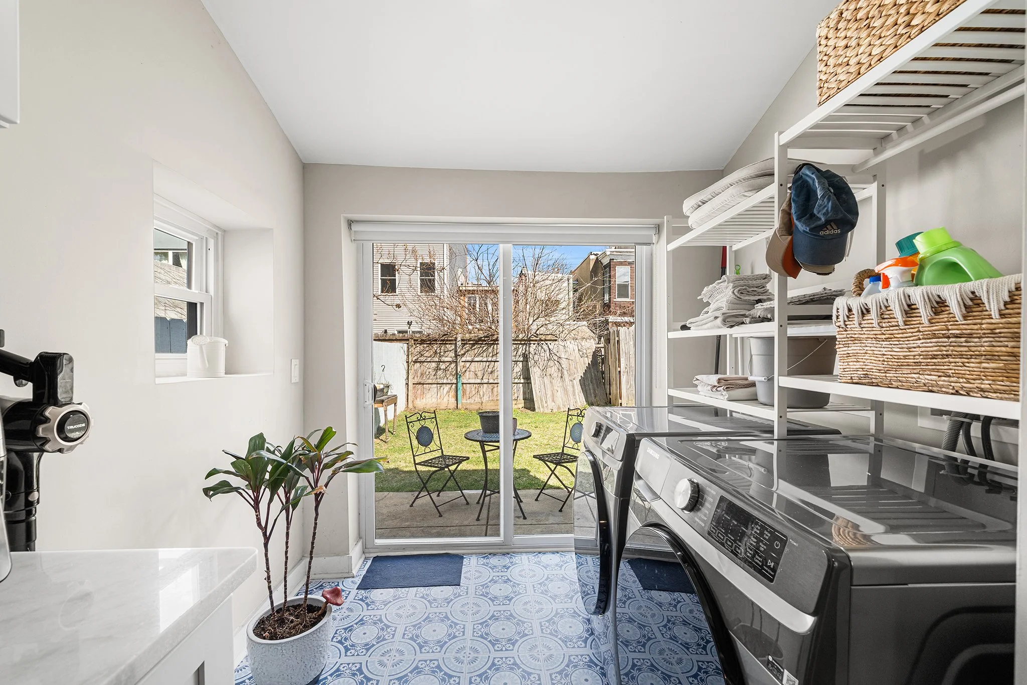 2037 E Fletcher St Philadelphia, PA-15.jpg