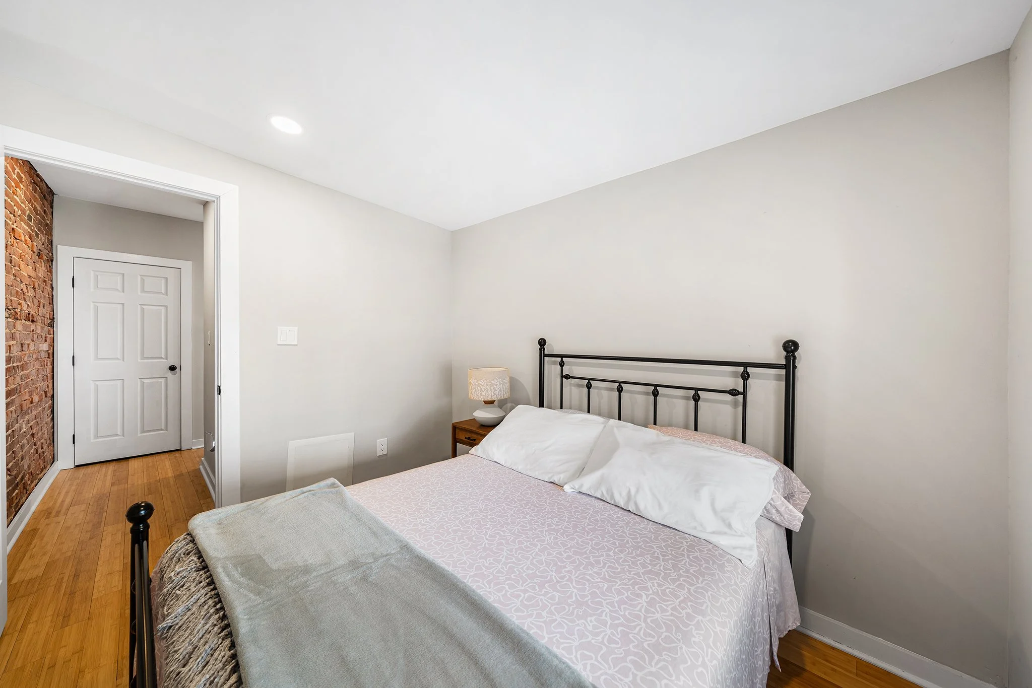 2037 E Fletcher St Philadelphia, PA-32.jpg