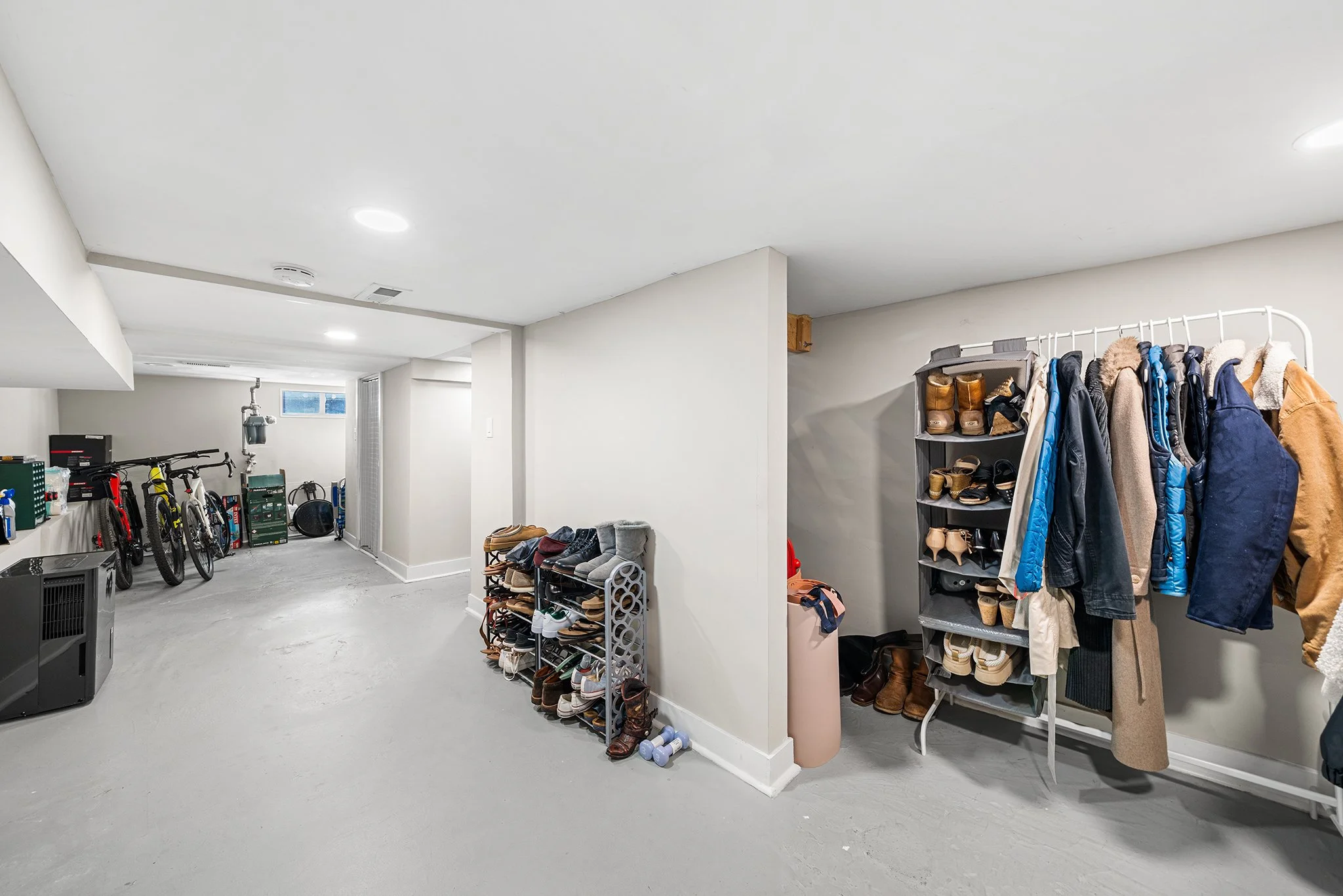 2037 E Fletcher St Philadelphia, PA-19.jpg