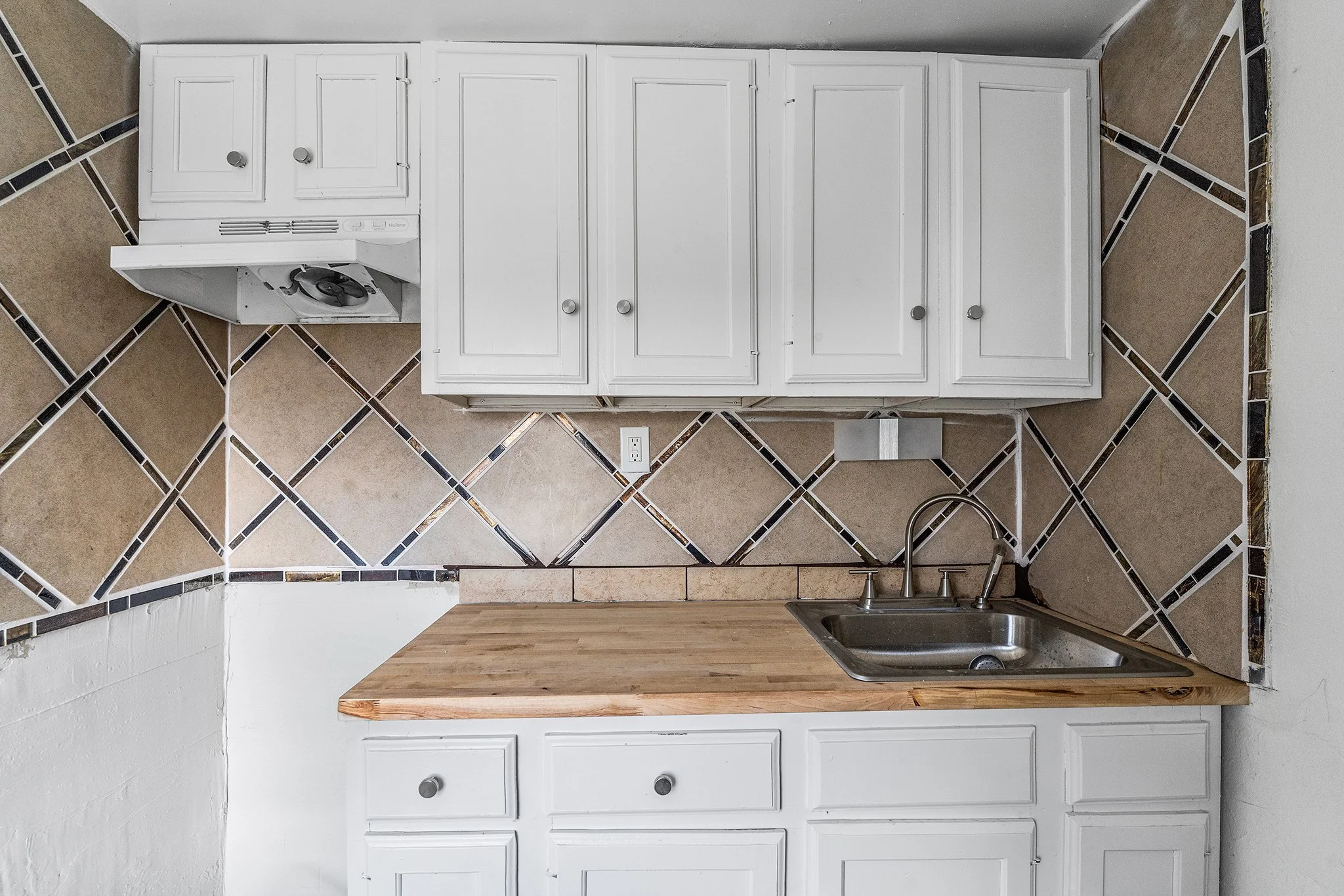 4908 Germantown Ave-10.jpg