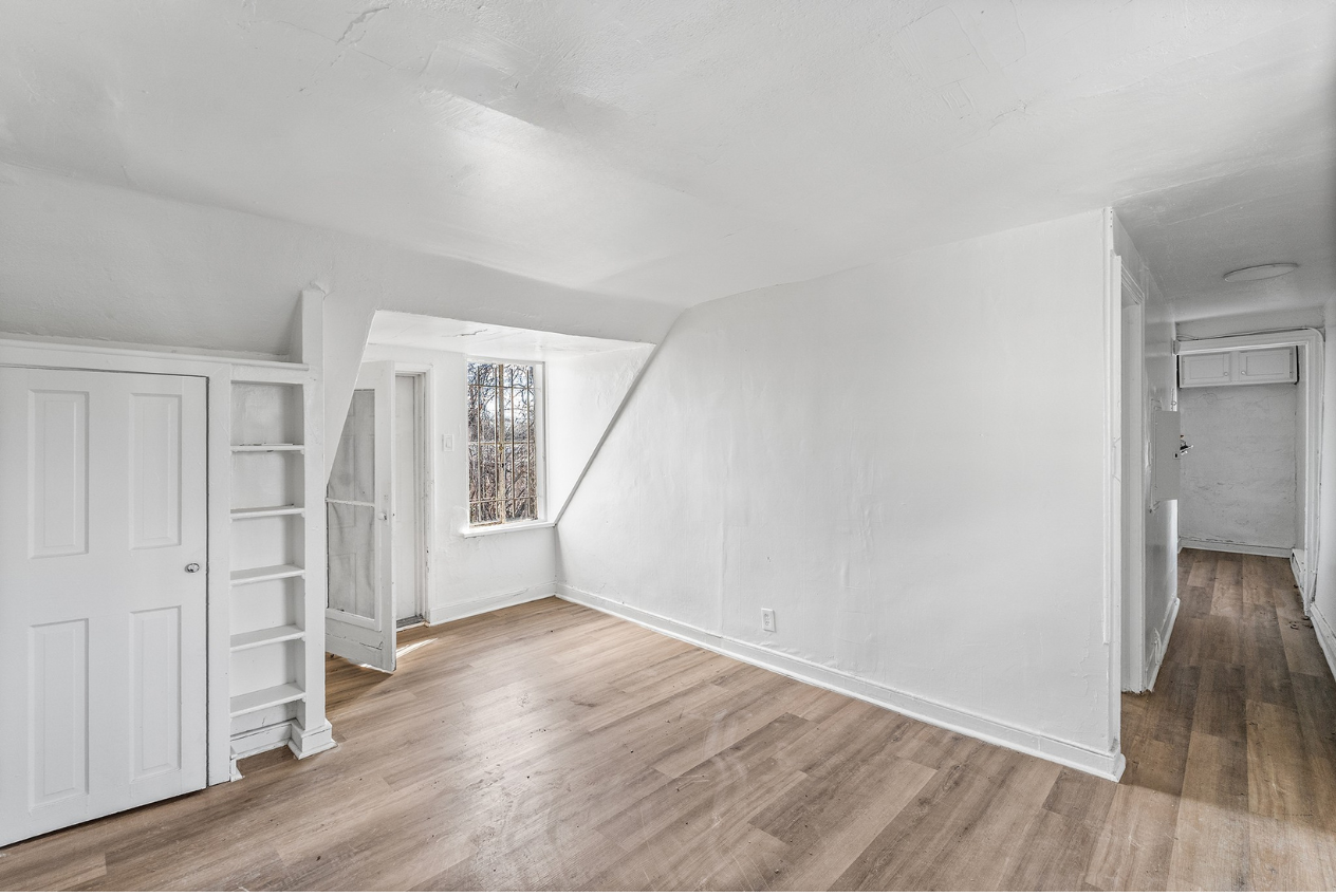 4908 Germantown Avenue #8