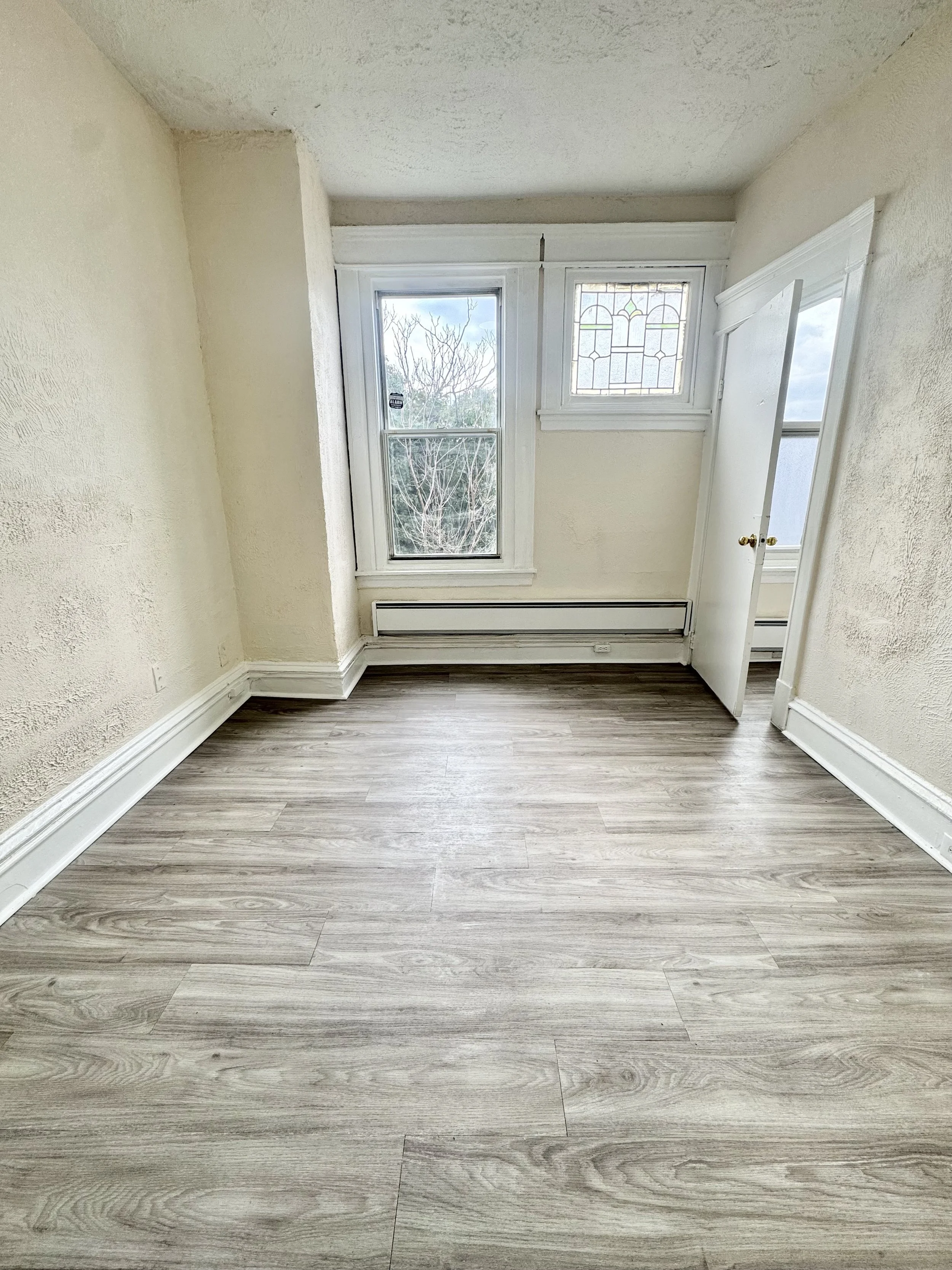 5040 Walnut Street #2R