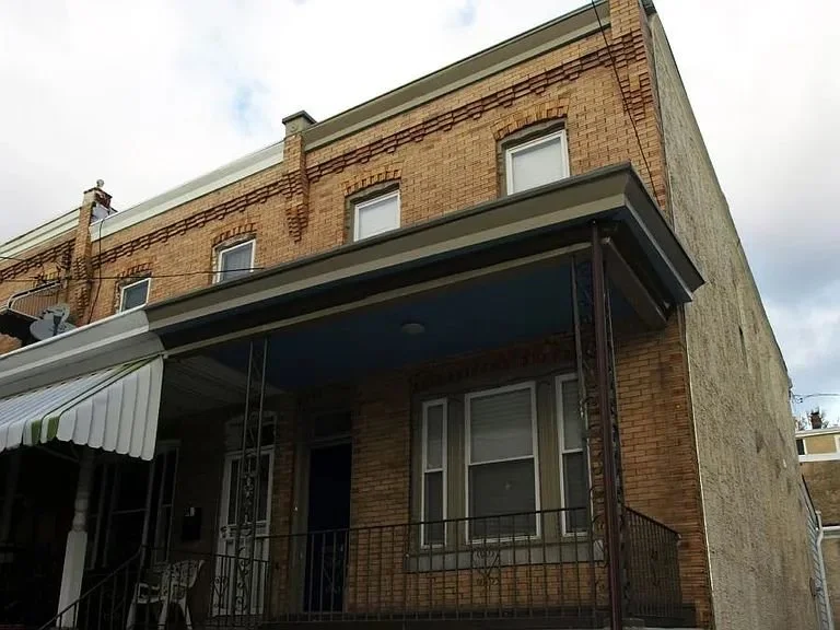 4335 Fleming - 6.jpg