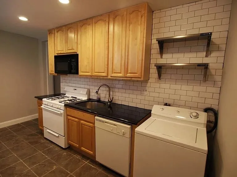 4335 Fleming - 8.jpg