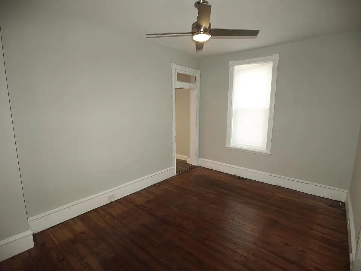 4335 Fleming - 16.jpg