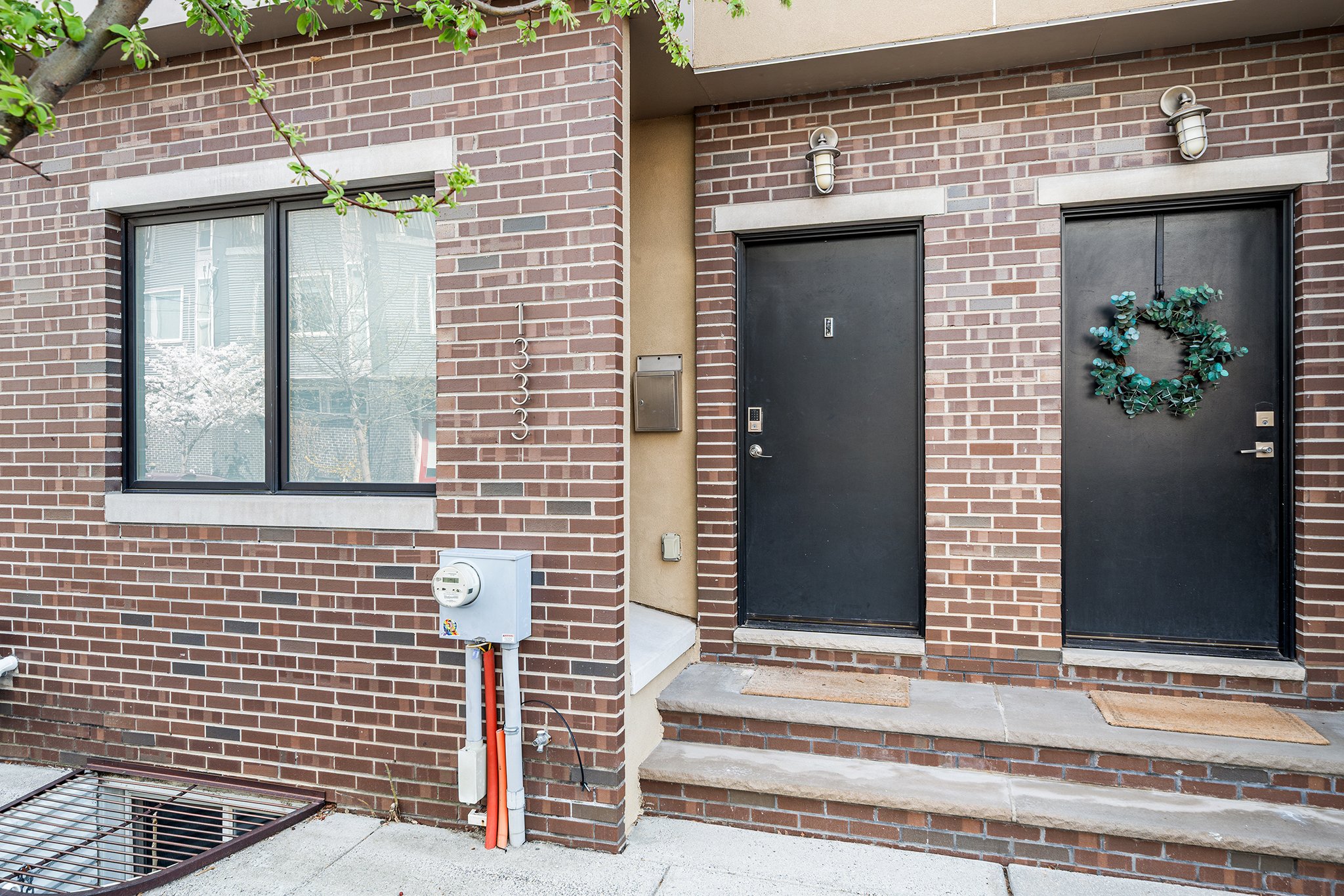 1333 N Howard St. Philadelphia PA-04.jpg