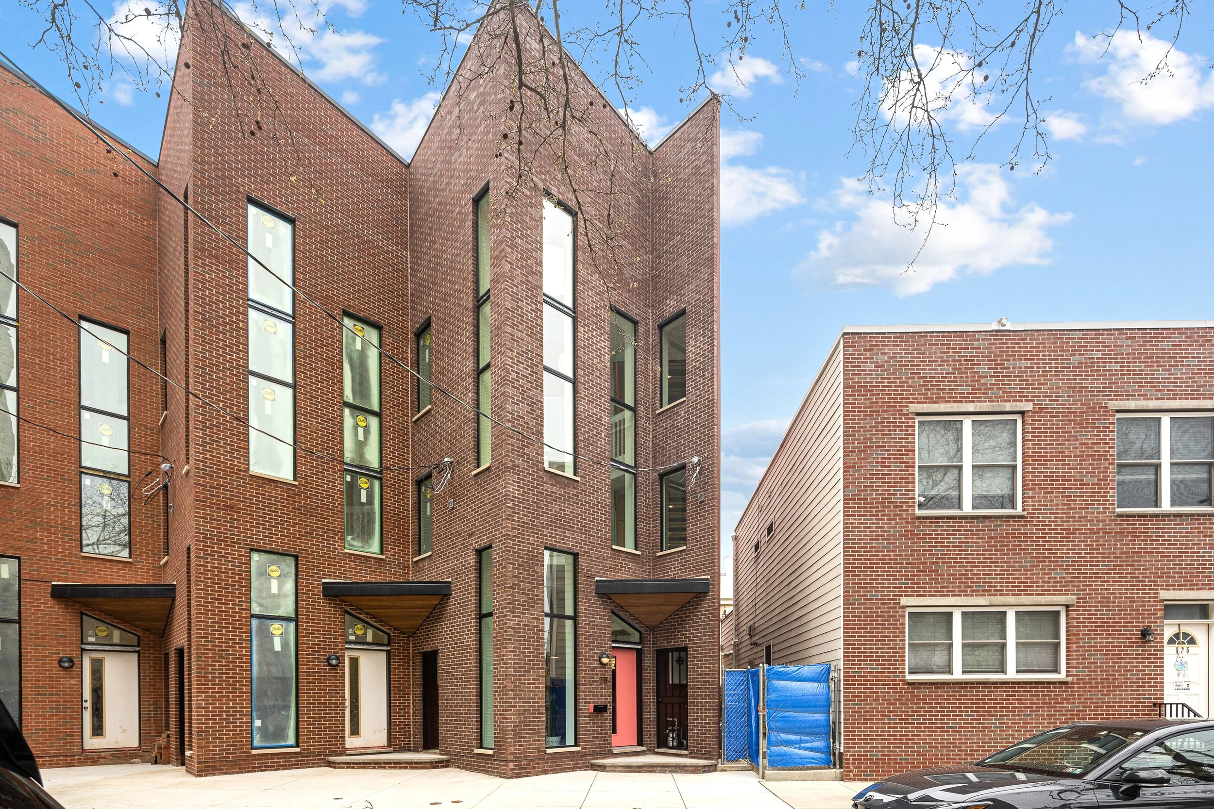 633 E Thompson St-Full-41.jpg