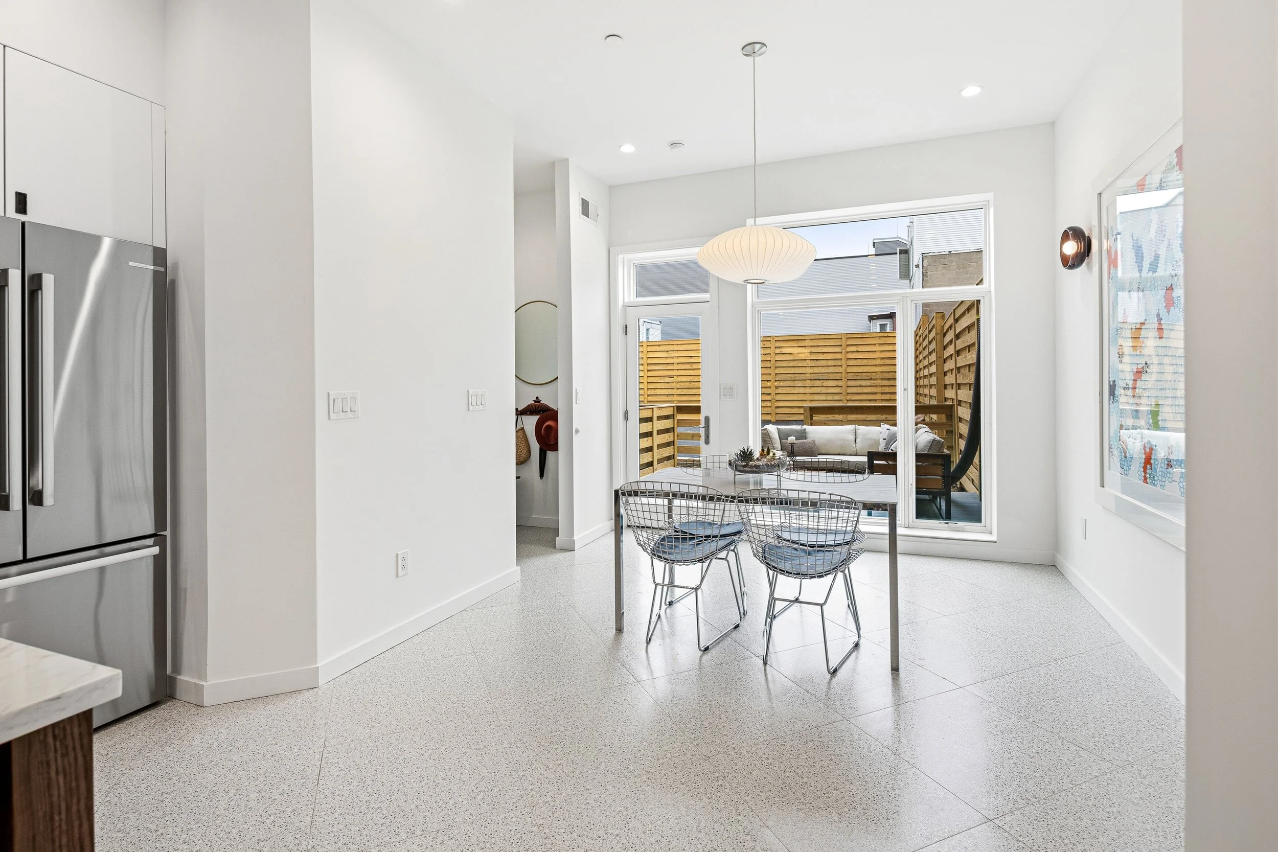 633 E Thompson St-Full-4.jpg