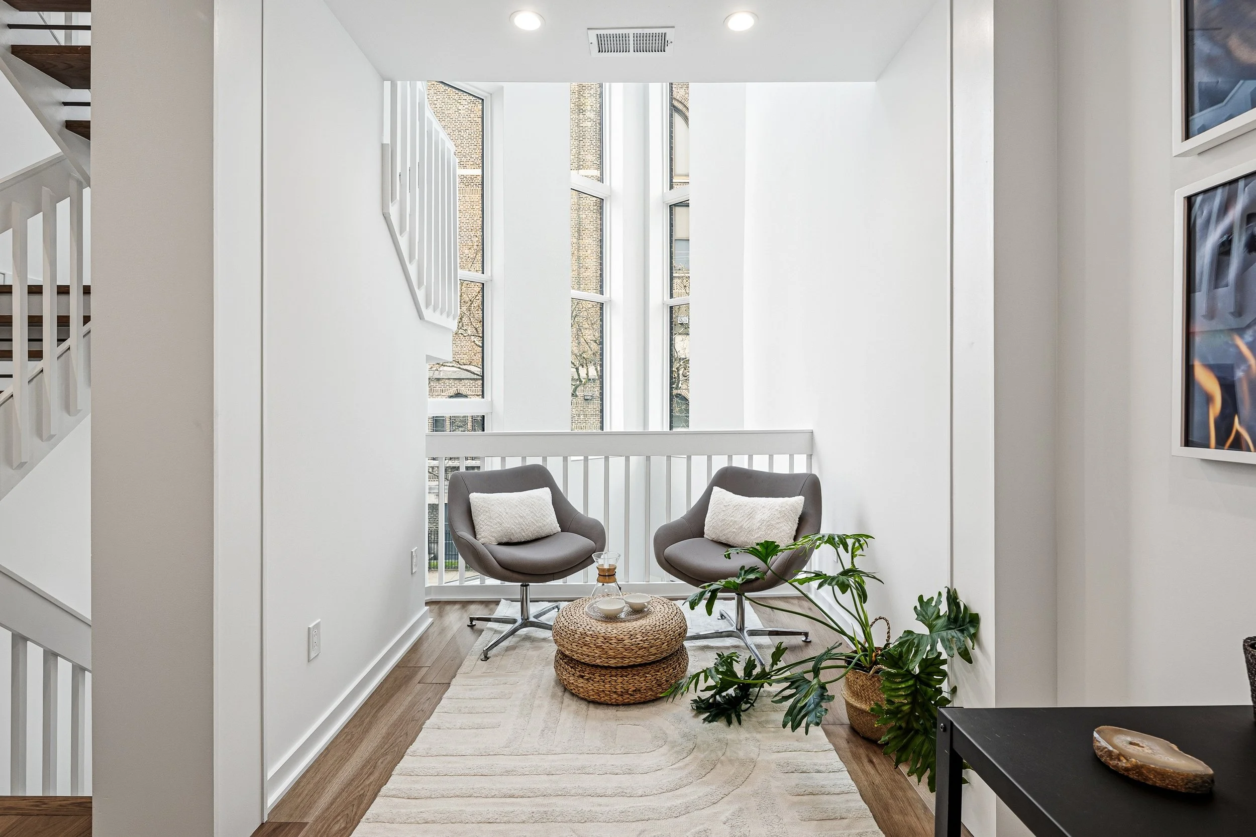 633 E Thompson St-Full-22.jpg