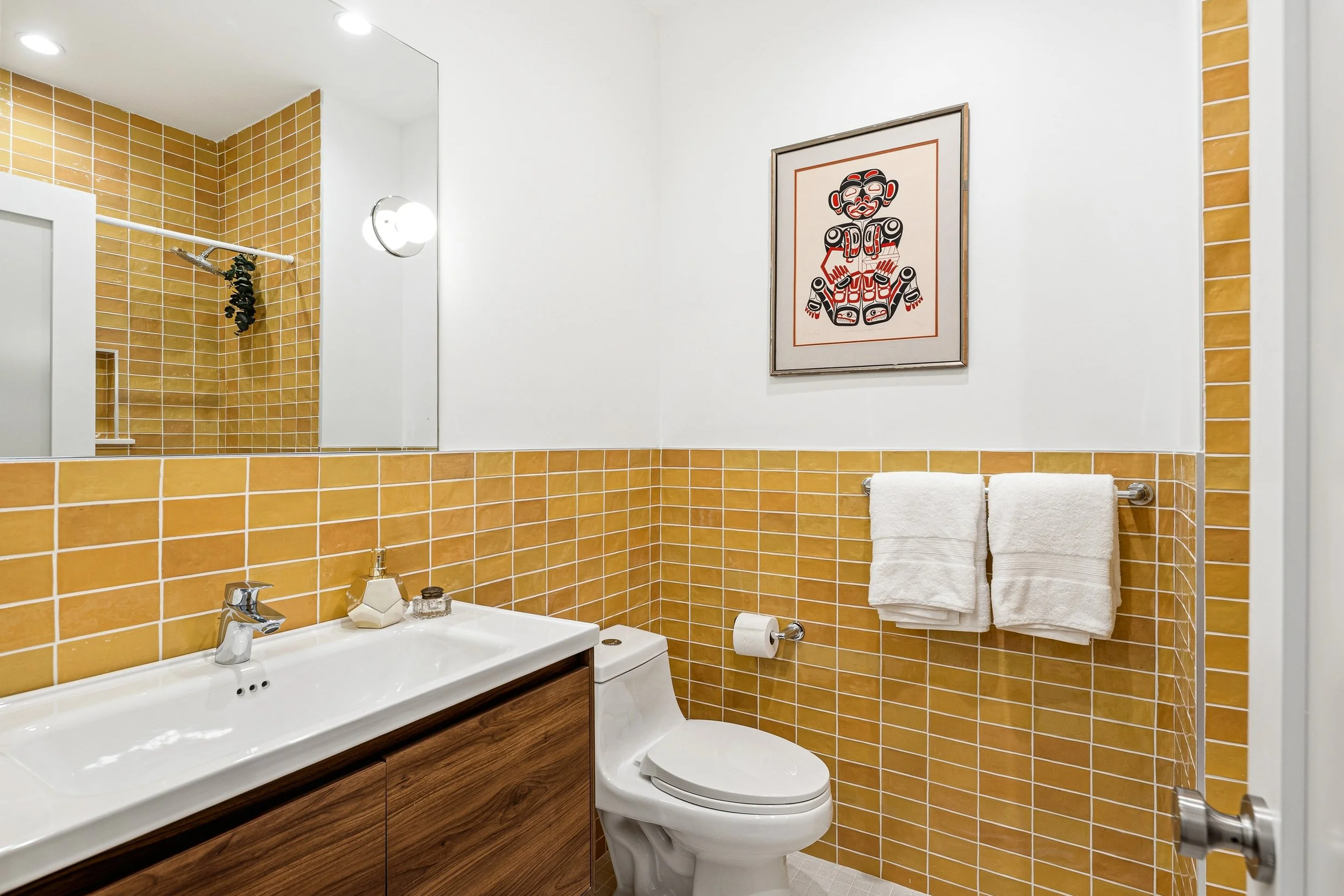 633 E Thompson St-Full-13.jpg