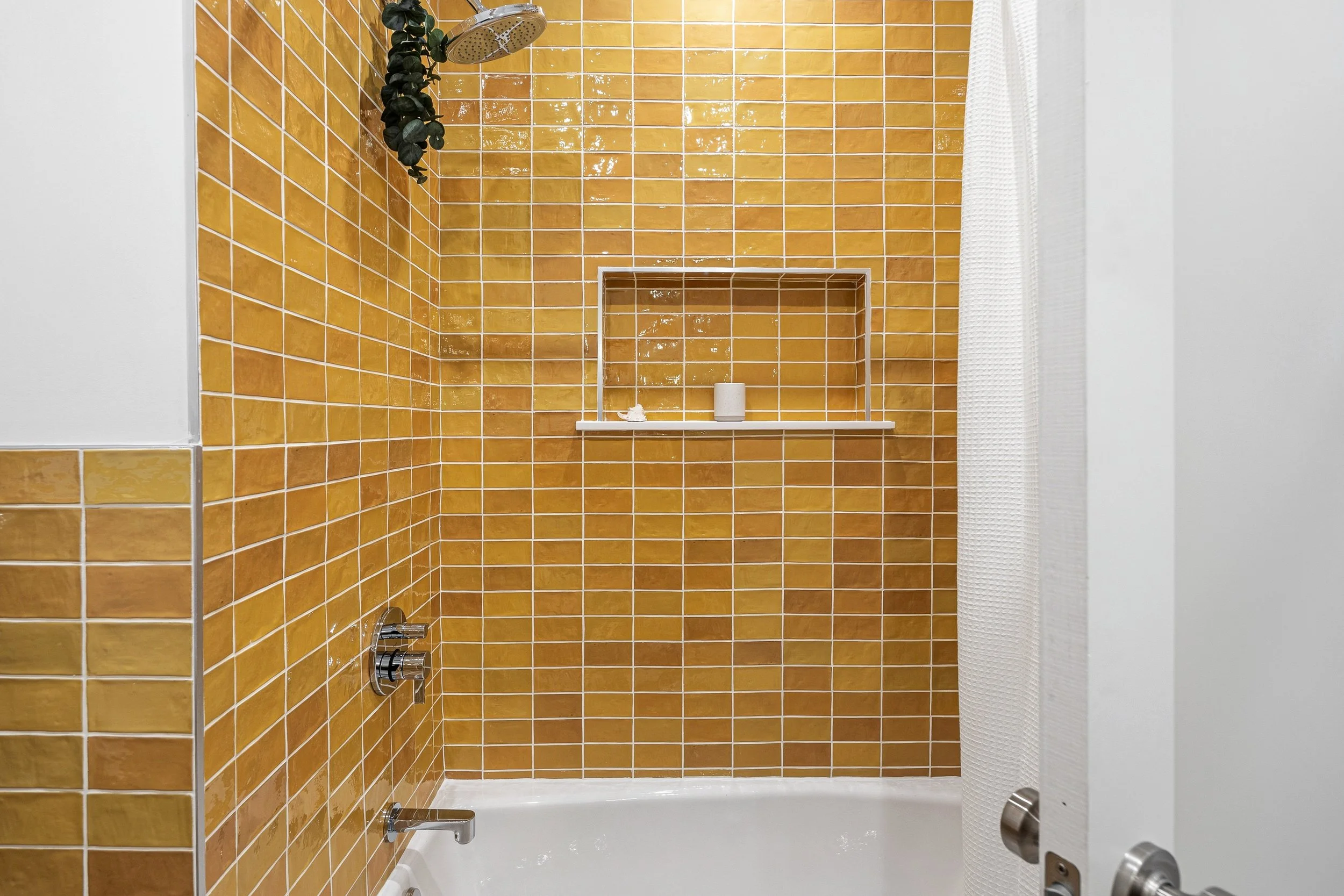 633 E Thompson St-Full-40.jpg